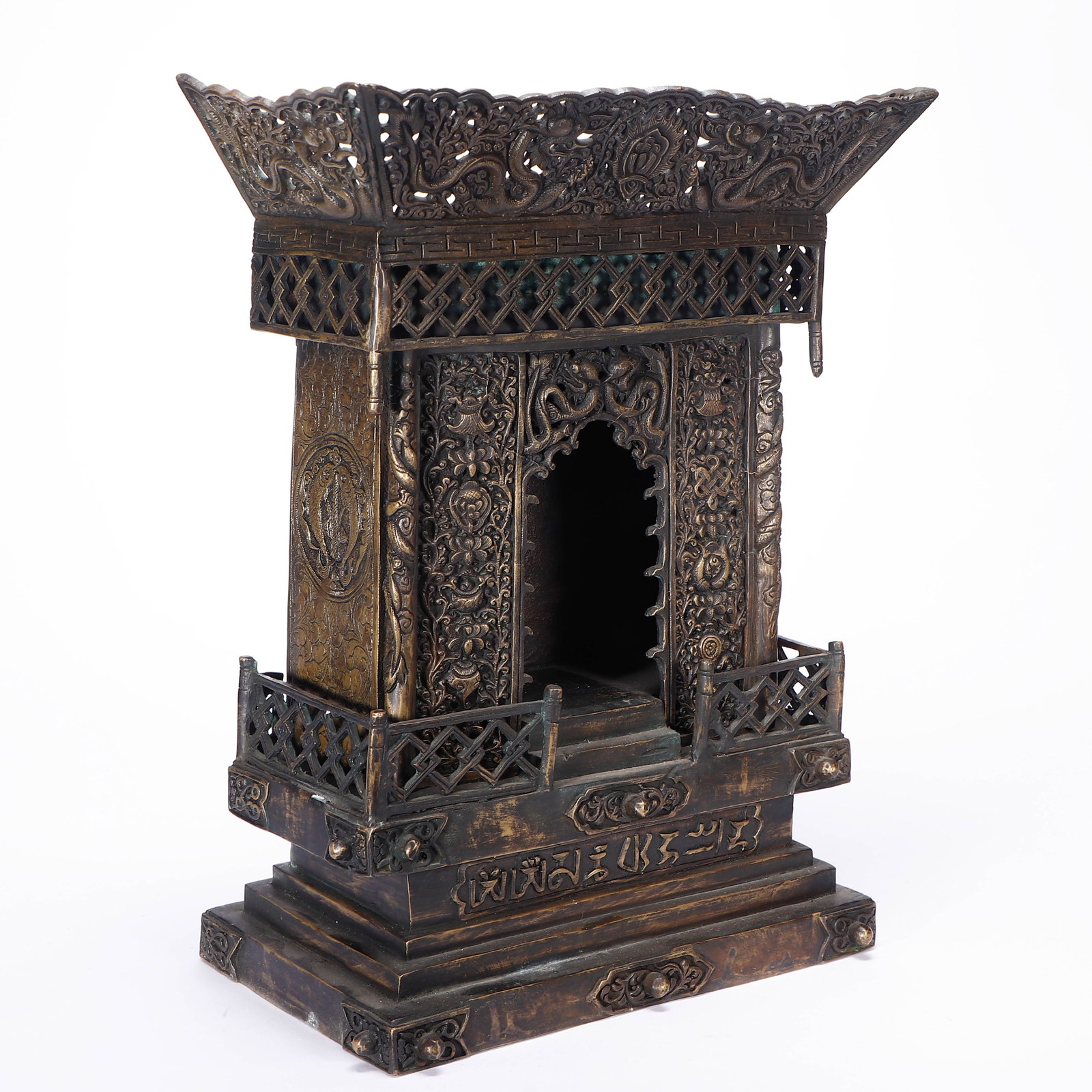 A CHINESE BRONZE BUDDHIST SHRINE - 5