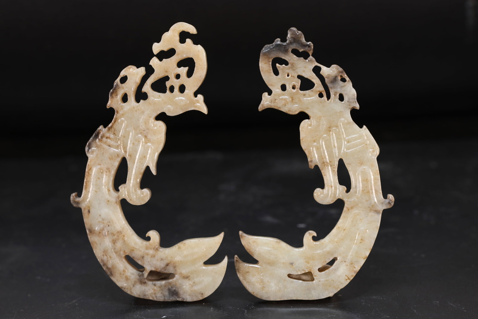 Pair of Jade Carved Bird Shape Bi: Pair of Jade Carved Bird Shape Bi (8.5 x 5 x 0.4cm)
