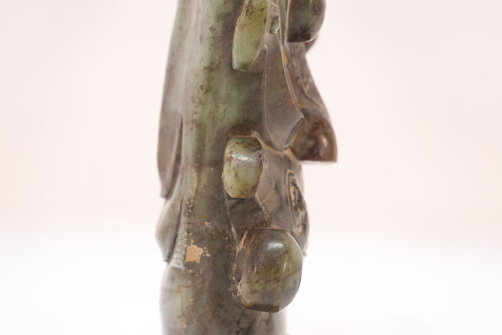 A Jade Carved Beast Face Pattern Figure - 10