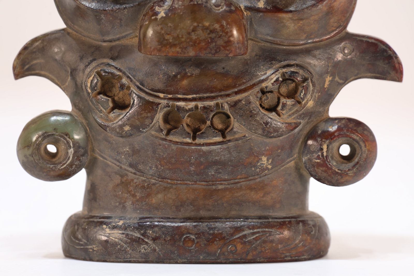 A Jade Carved Beast Face Pattern Figure - 4