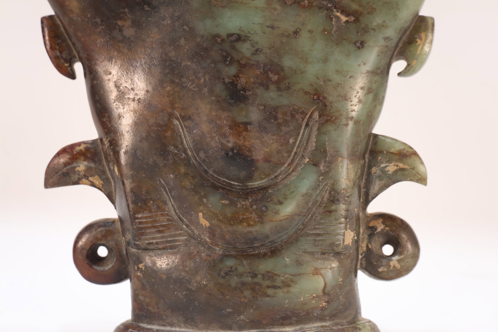 A Jade Carved Beast Face Pattern Figure - 8