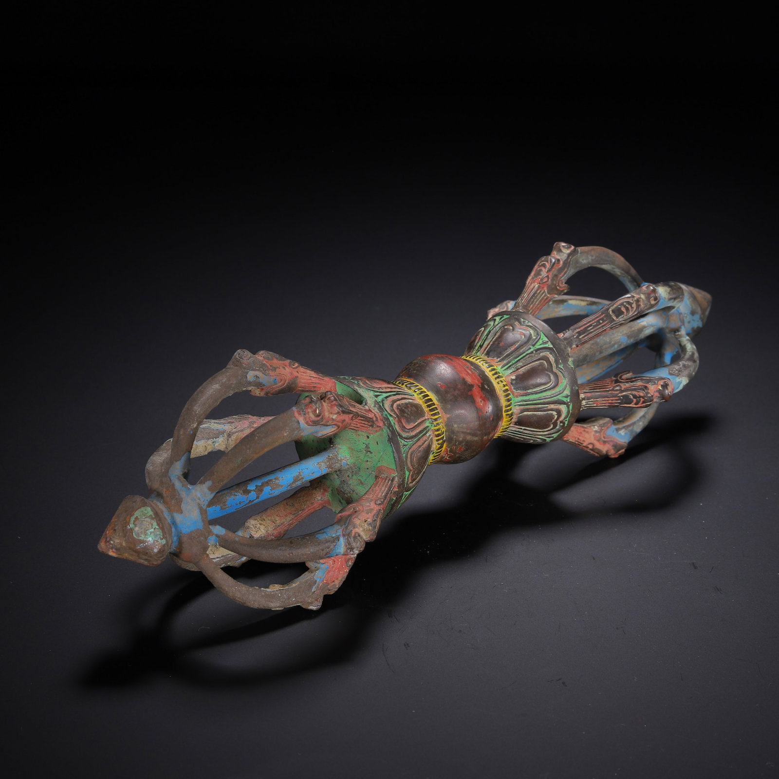 A Chinese Polychrome Painted Bronze Vajra Pestle: A Chinese Polychrome Painted Bronze Vajra Pestle (24.5 x 7.5cm,Weight 590g)