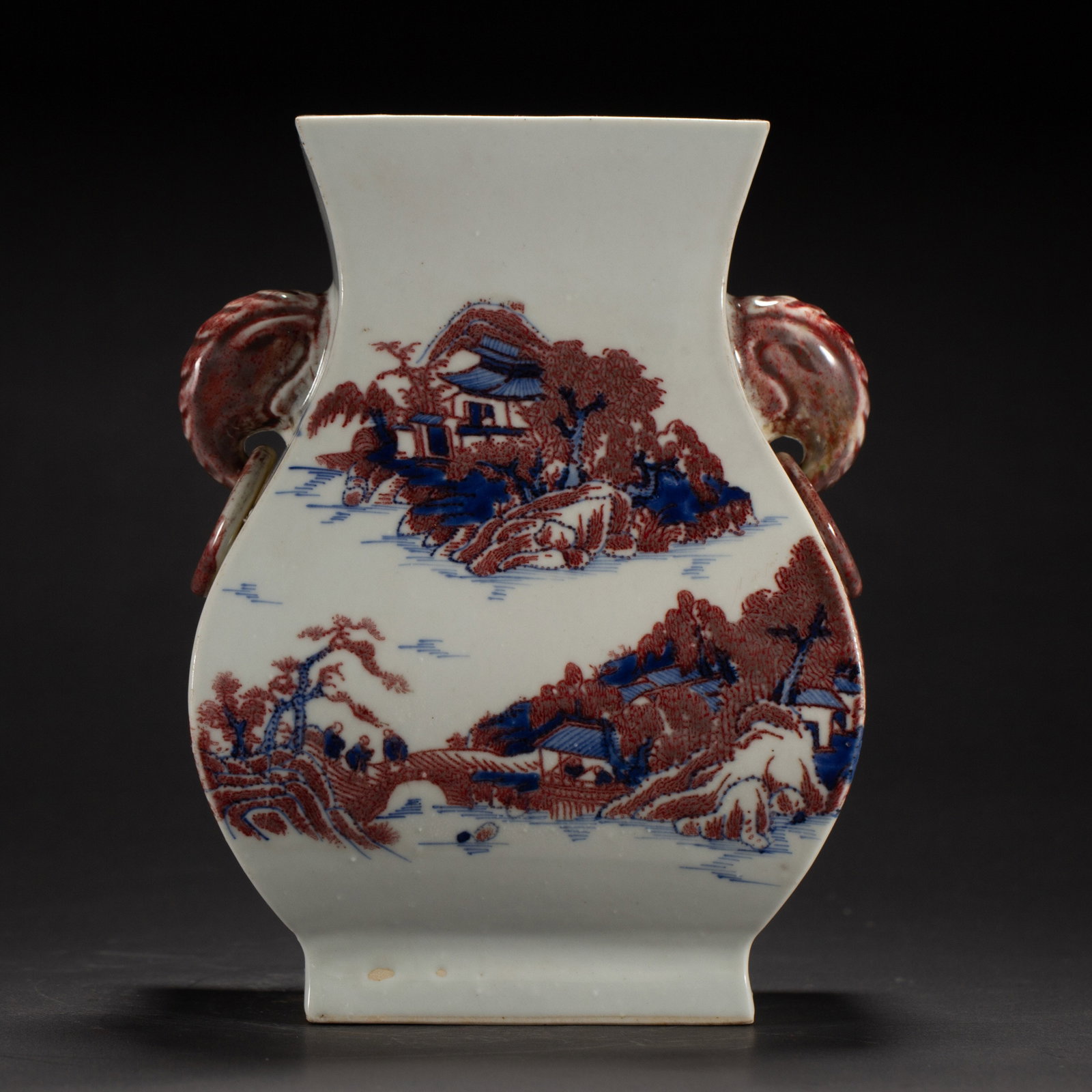 A Chinese Blue and White Underglaze Red Vase: A Chinese Blue and White Underglaze Red Vase (17 x 13 x 23cm,Weight 2190g)