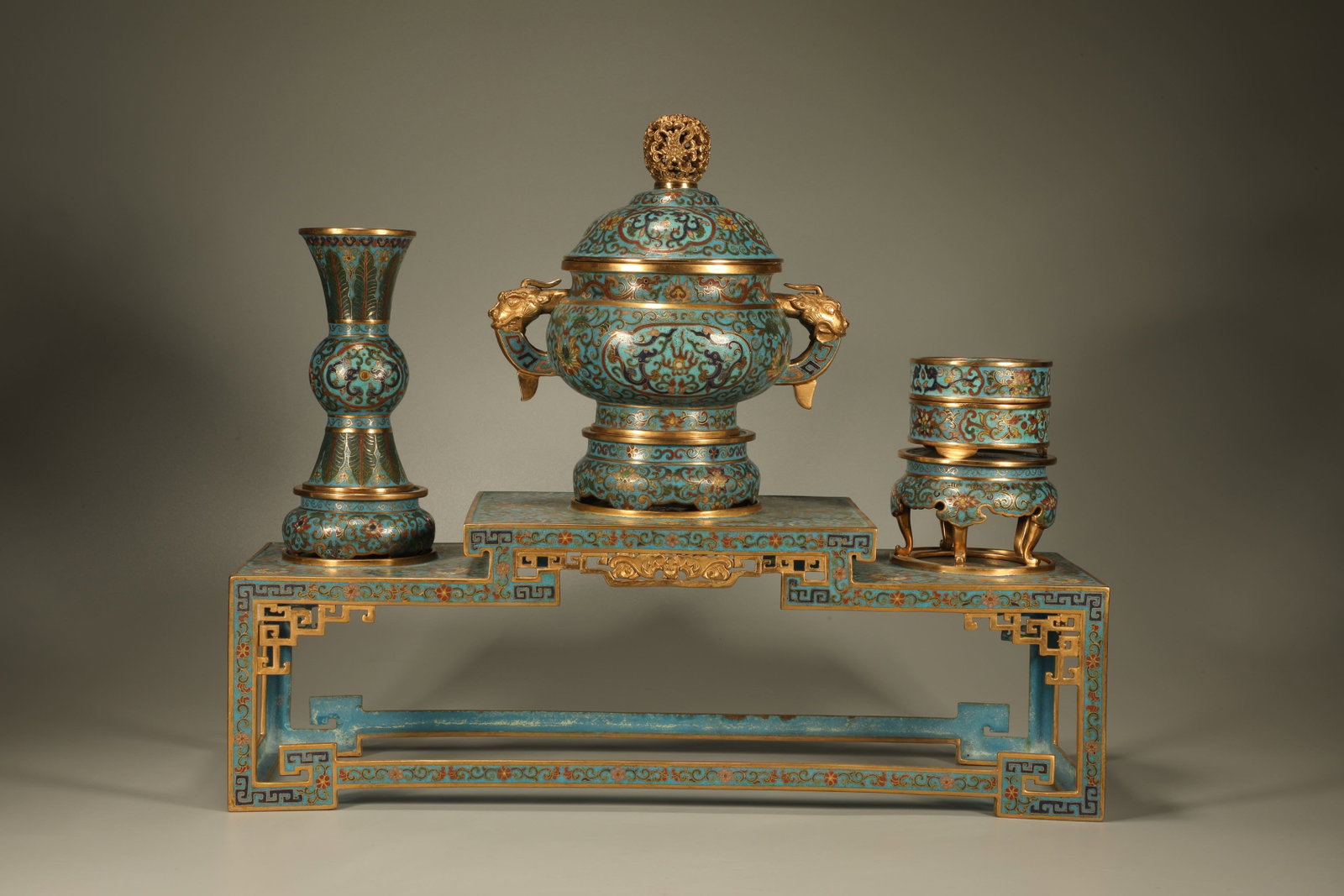 Group of Four Bronze Cloisonne Carved Flower Pattern Vase and Incense Burner & Lid Box & Table: Group of Four Bronze Cloisonne Carved Flower Pattern Vase and Incense Burner & Lid Box & Table (44 x 14 x 36cm)