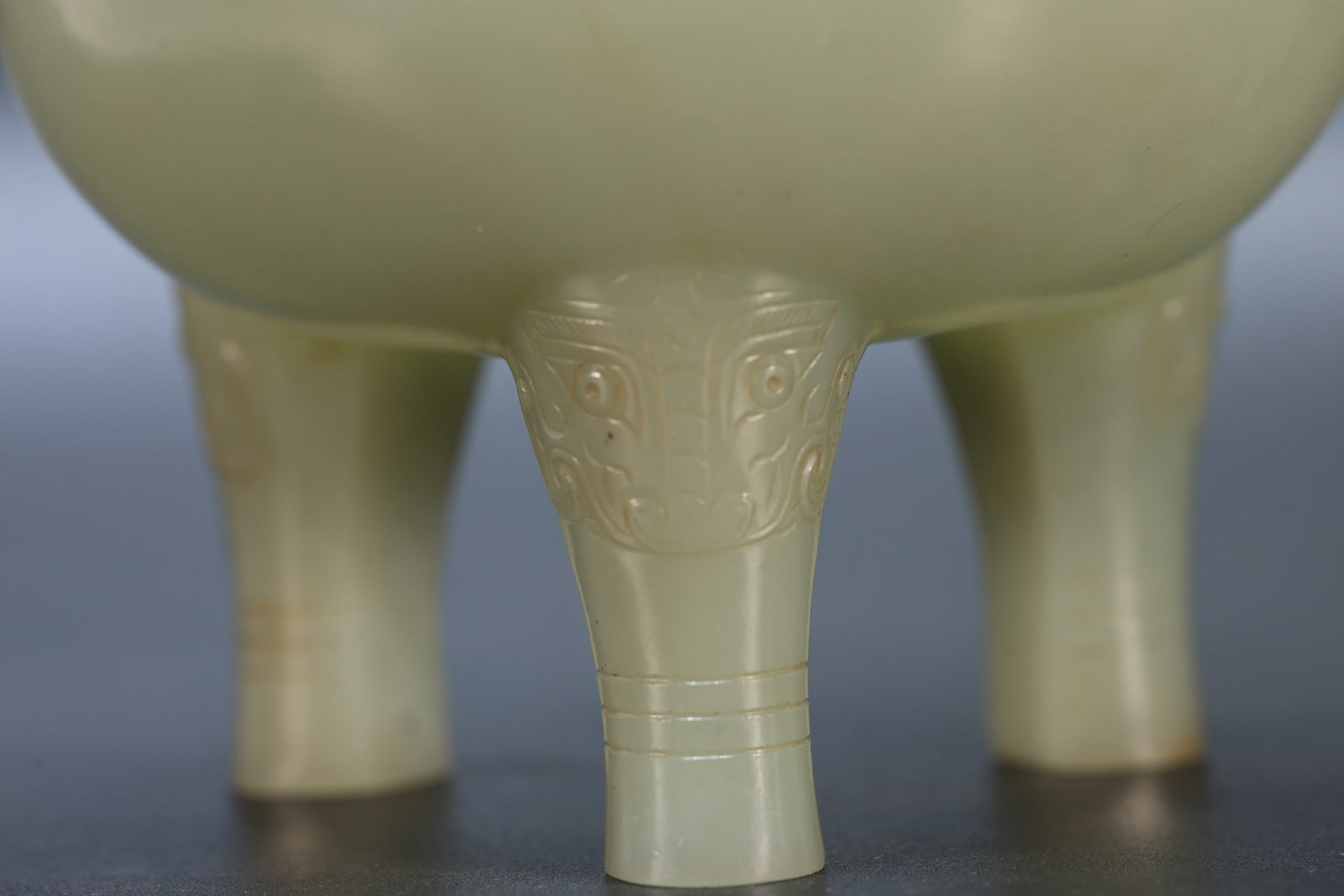 A Jade Carved Beast Face Pattern Double Ears Incense Burner - 4
