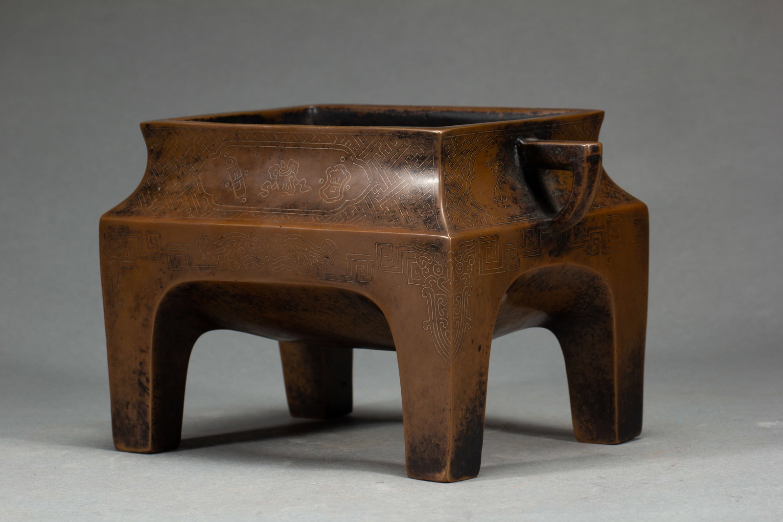 A Chinese Bronze Rectangular Censer with Handles - 4