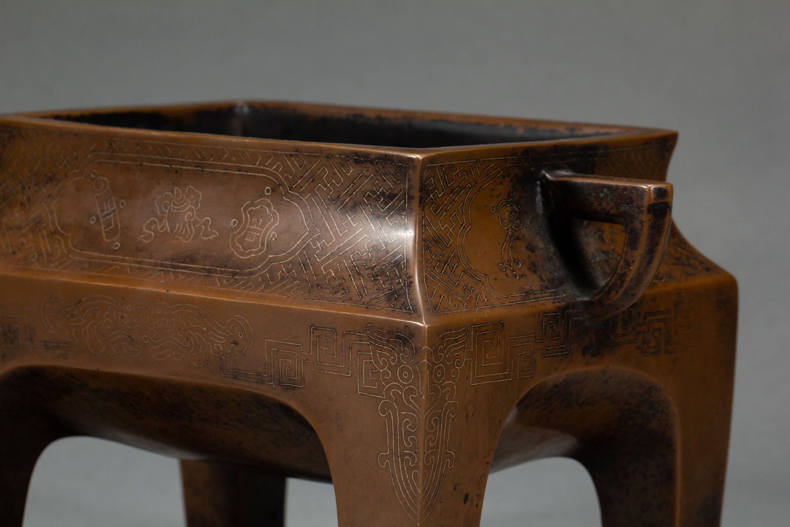 A Chinese Bronze Rectangular Censer with Handles - 5