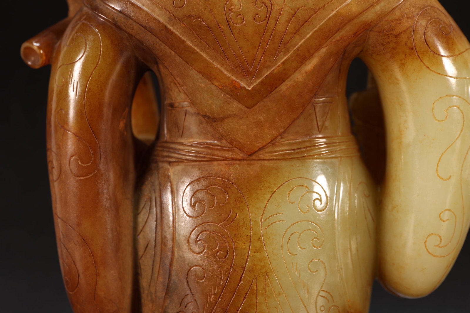 A Jade Carved Cloud Pattern Character and Bird Shape Figure - 12