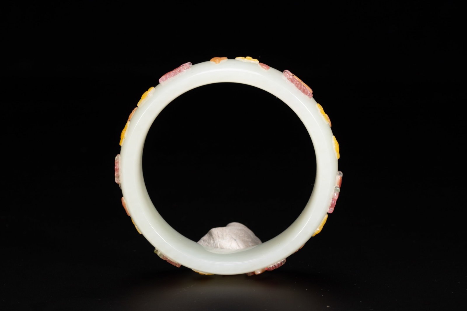 A Chinese Hetian Jade Bangle with Gemstone Inlay - 7