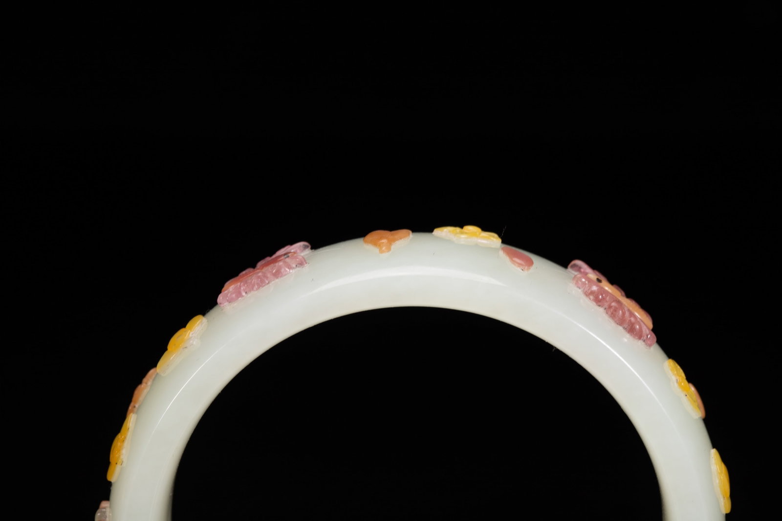 A Chinese Hetian Jade Bangle with Gemstone Inlay - 8