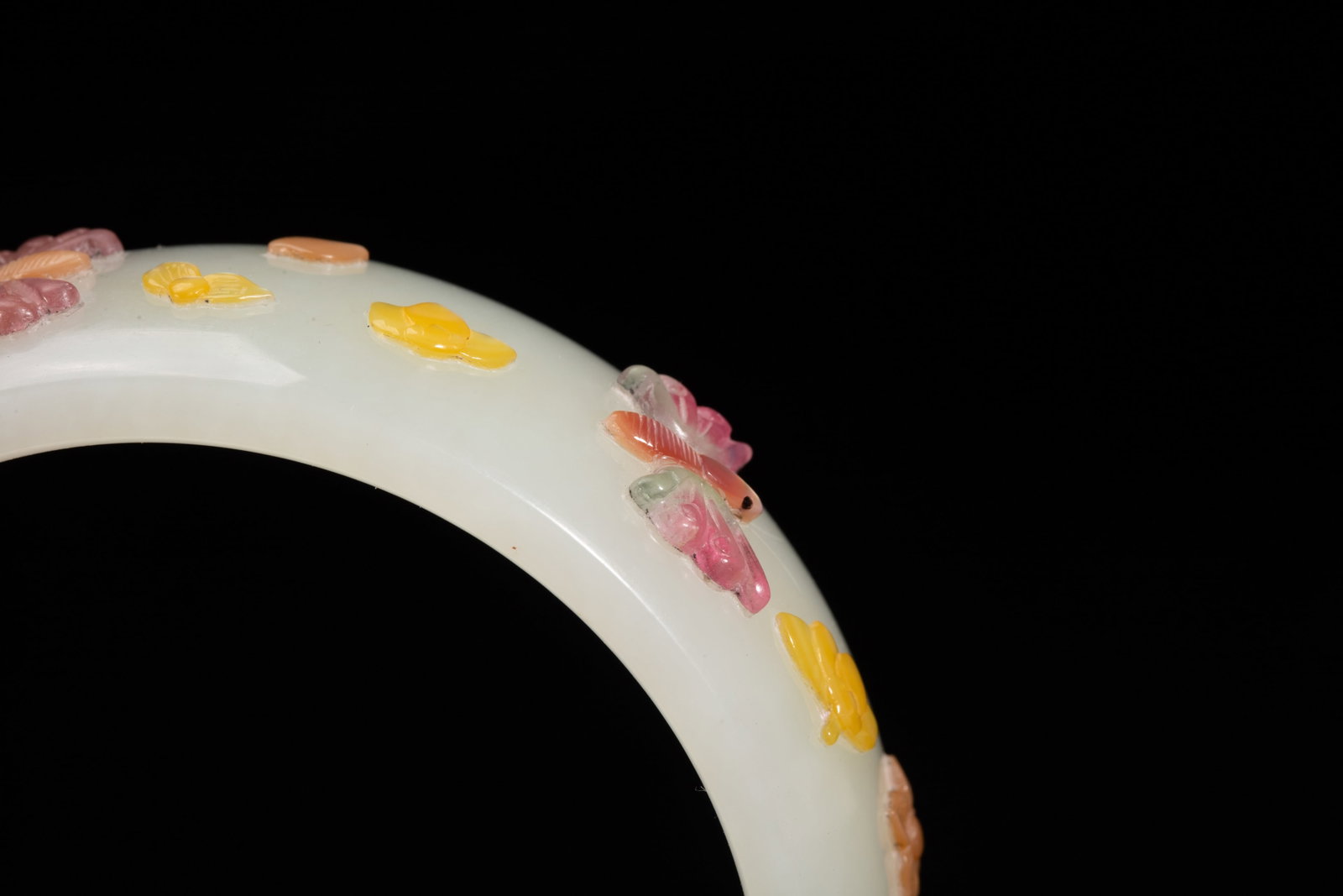 A Chinese Hetian Jade Bangle with Gemstone Inlay - 9