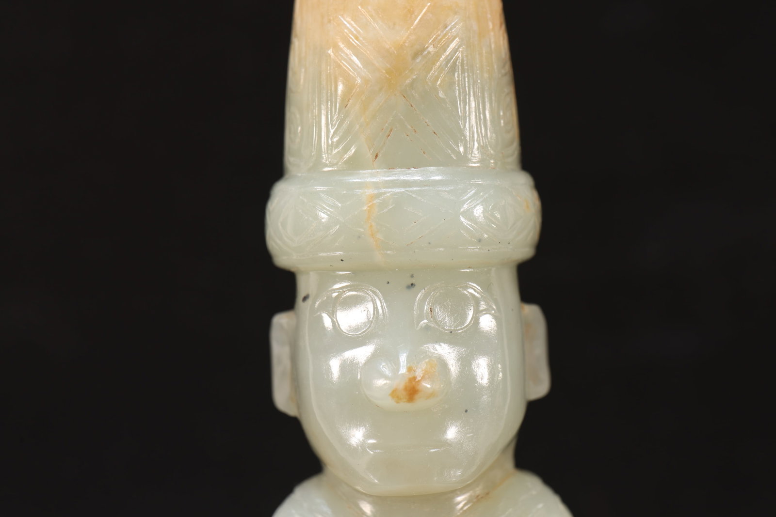 A Jade Carved Beast Face Pattern Character Shape Figure - 2