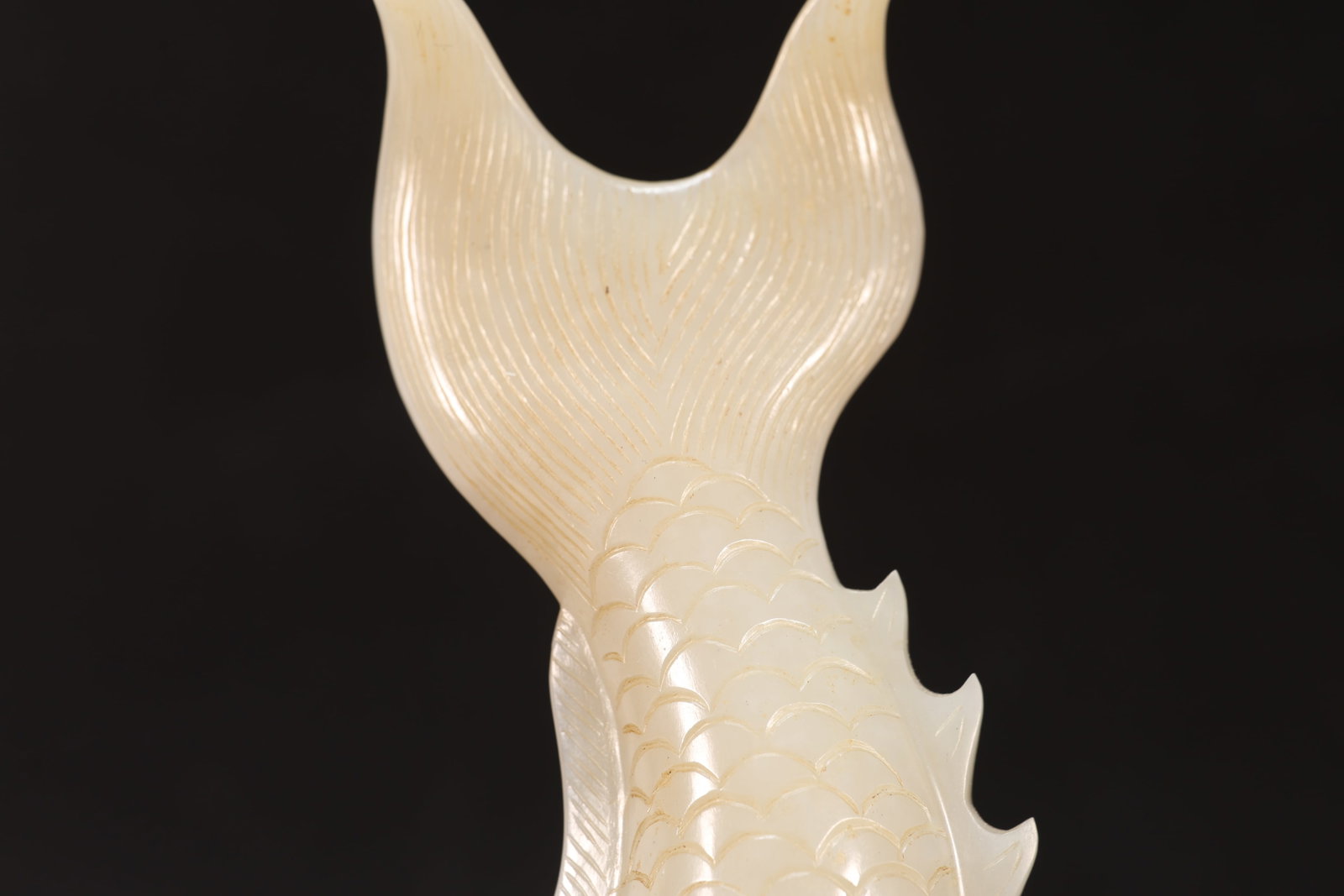 A Jade Carved Dragon Shape Ornament - 9