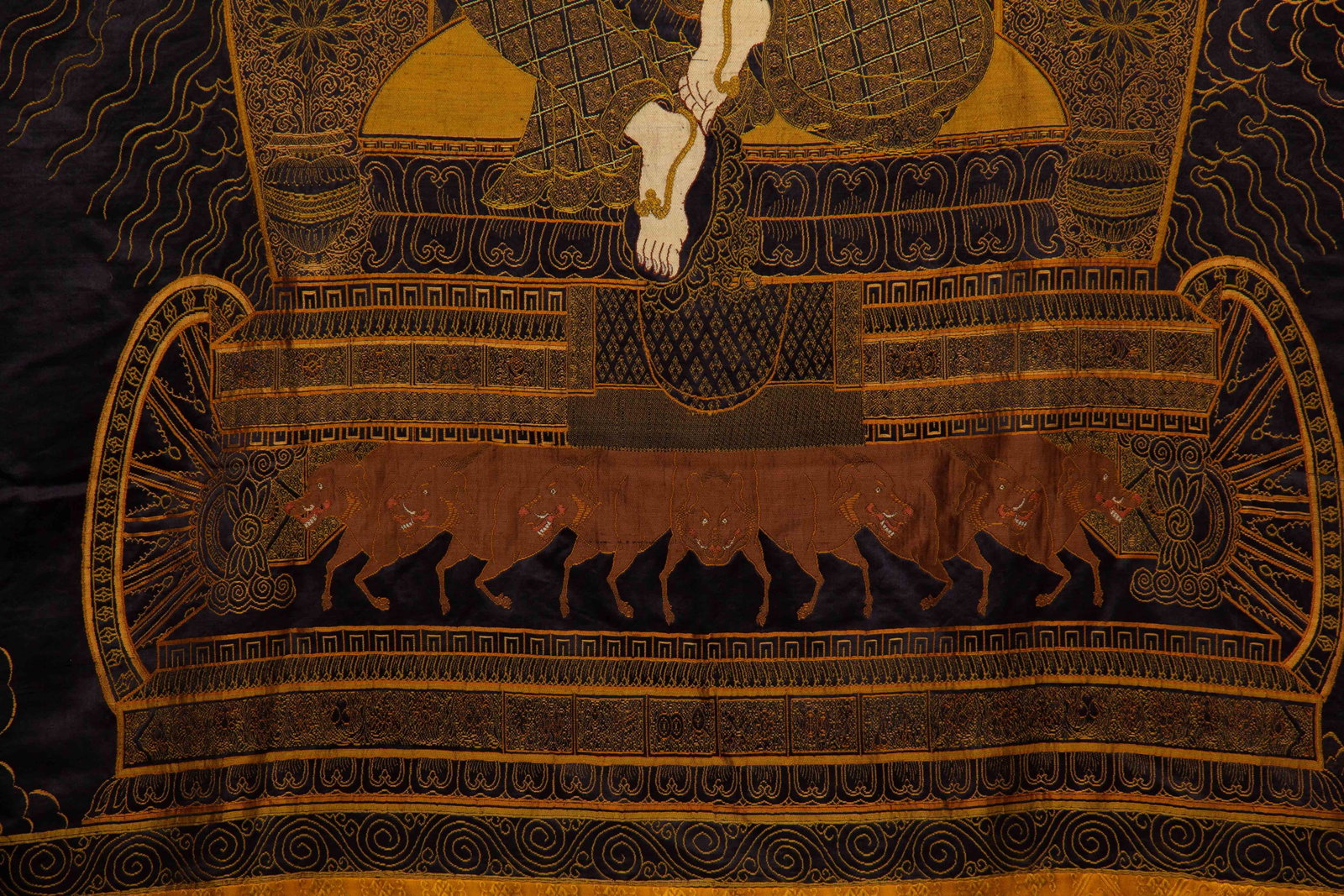 A Chinese Brocade Thangka - 4