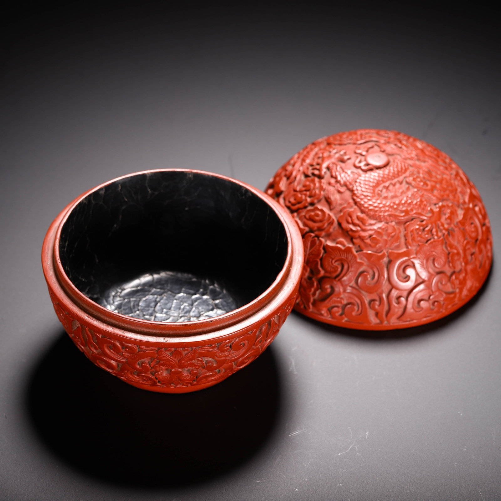 Chinese Cinnabar Lacquer Carved Round Box - 8