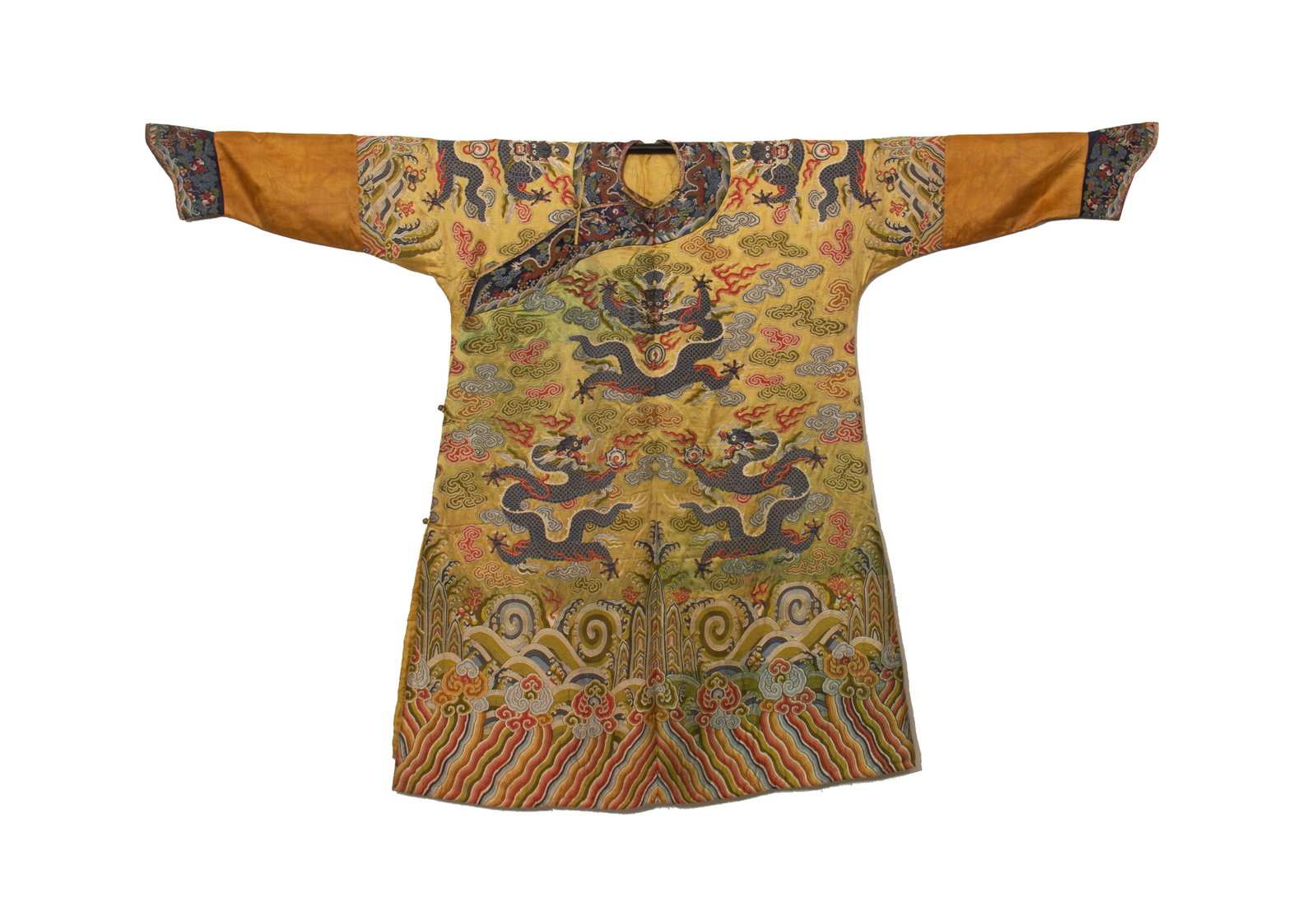 A Chinese Yunjin Dragon Robe: A Chinese Yunjin Dragon Robe (205 x 133cm)