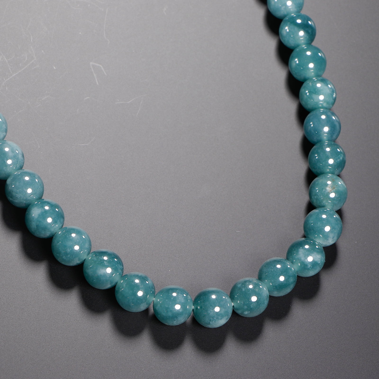A Chinese Jadeite Beaded Necklace - 2