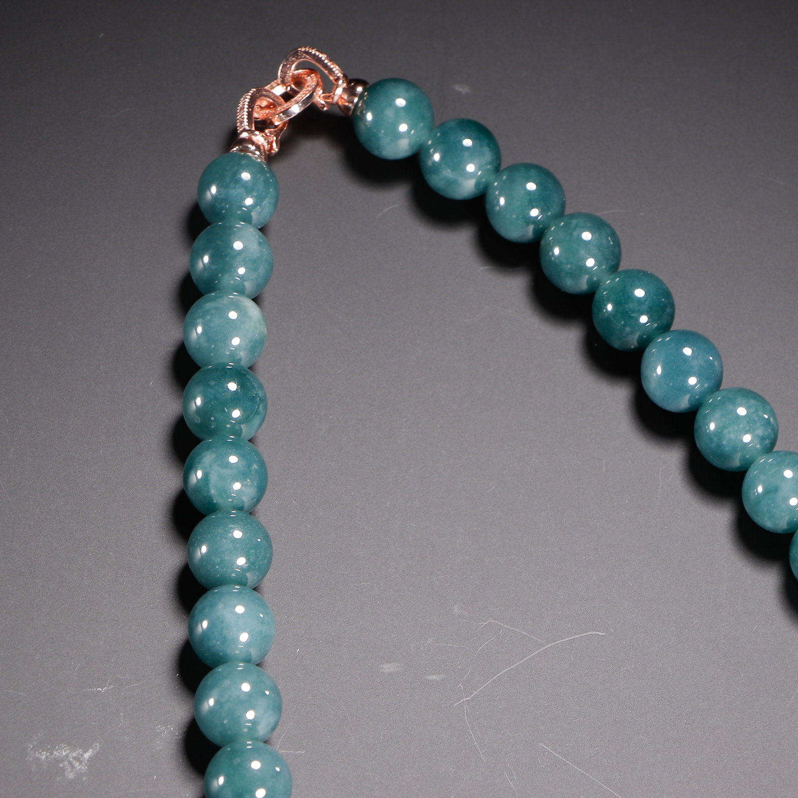 A Chinese Jadeite Beaded Necklace - 3