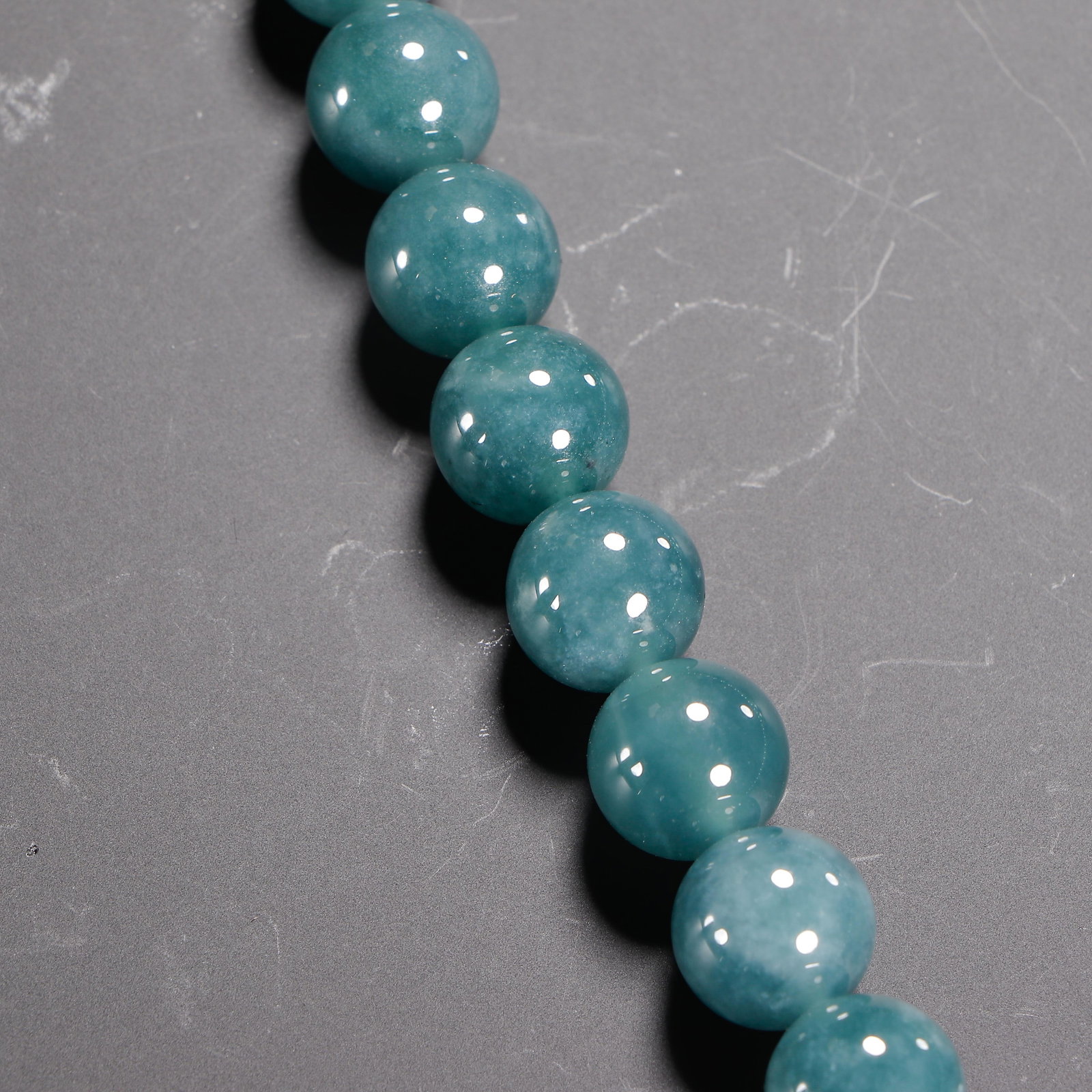 A Chinese Jadeite Beaded Necklace - 4