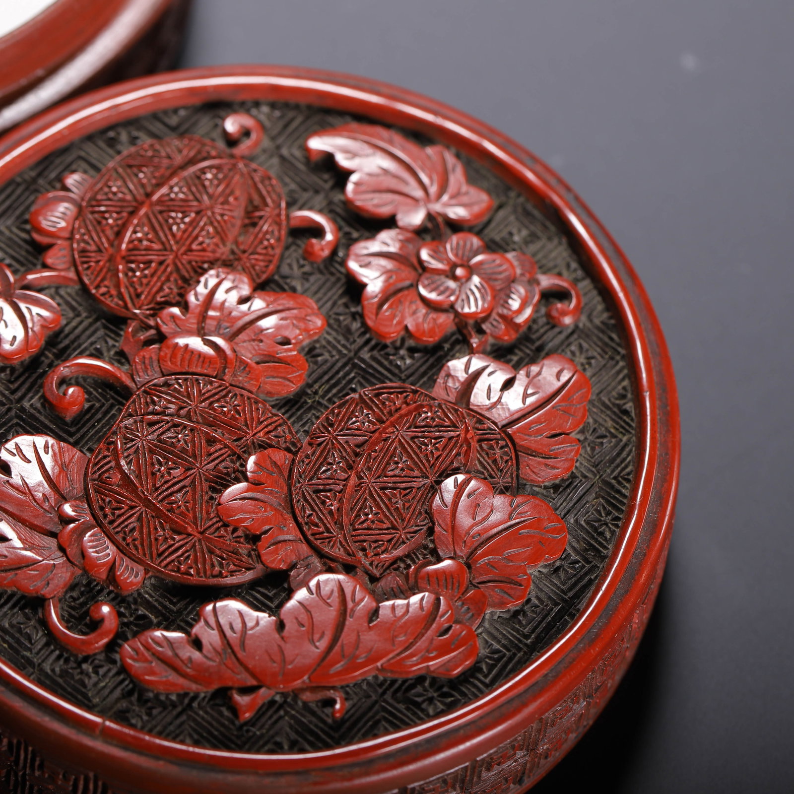 Chinese Cinnabar Lacquer Carved Round Box - 6
