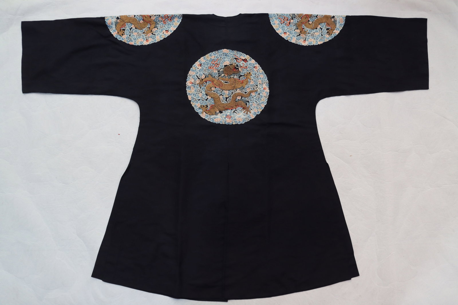 Silk Embroidery Cloud and Dragon Pattern Dragon Robe - 14
