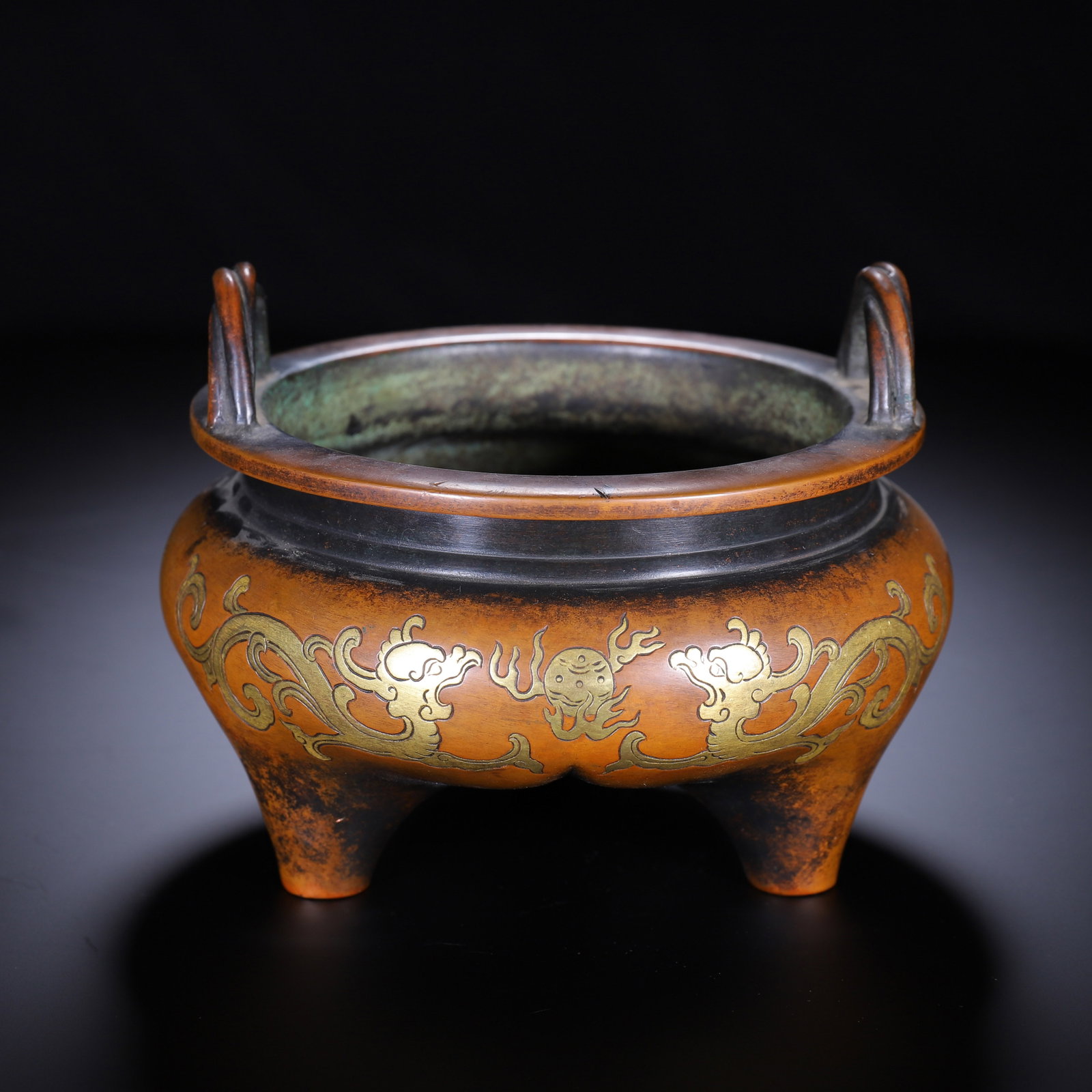A Chinese Bronze Censer with Gold Inlay: A Chinese Bronze Censer with Gold Inlay (15 x 15 x 12.5cm,Weight 2890g)