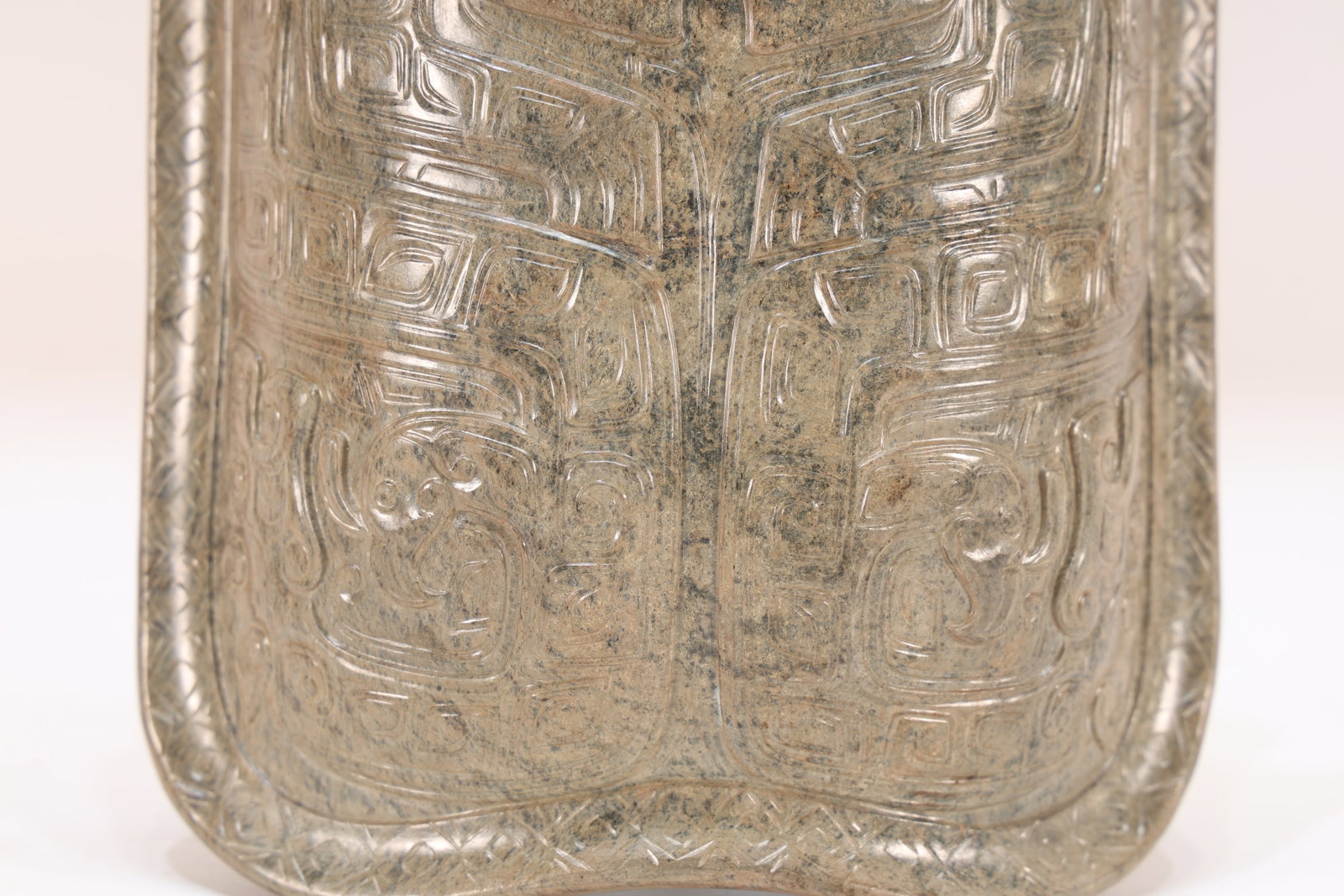 A Jade Carved Beast Face Pattern Turtle Shell - 5
