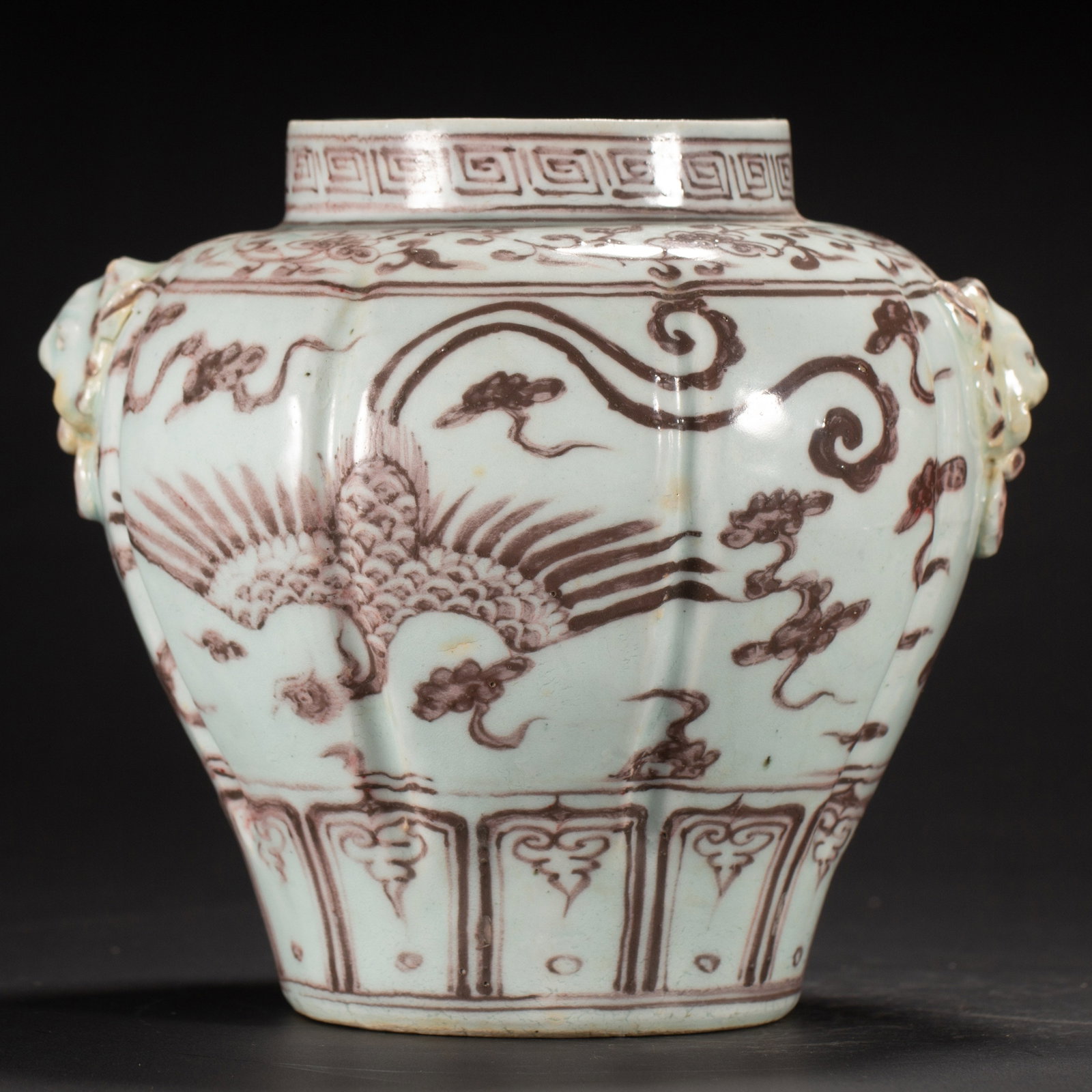 A Chinese Underglaze Red Phoenix Jar: A Chinese Underglaze Red Phoenix Jar (23 x 23 x 20cm,Weight 1750g)