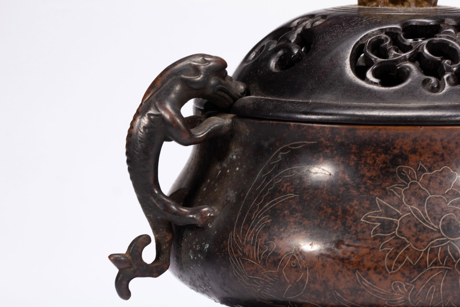 A Chinese Bronze Two-Handled Censer - 5