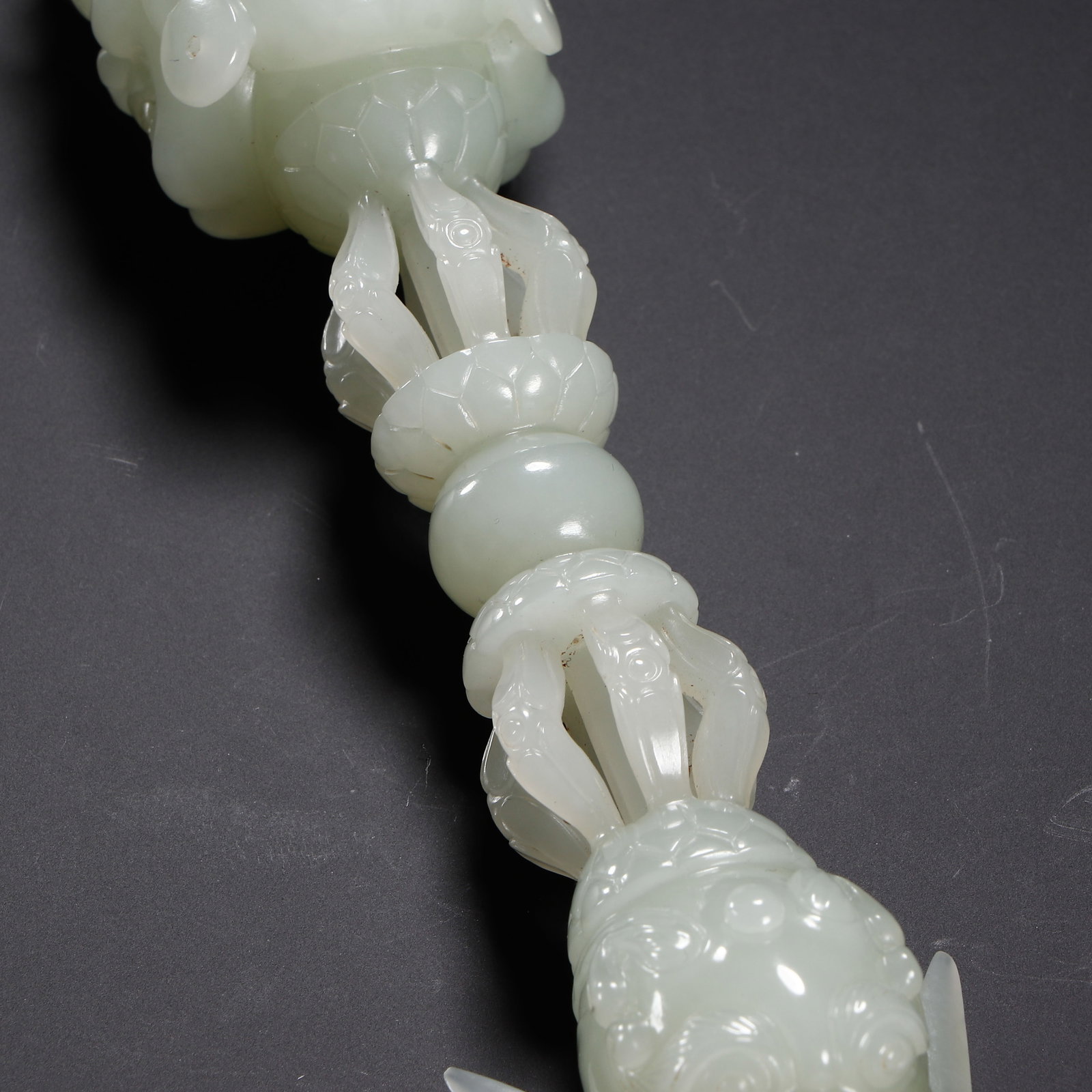 A Chinese Hetian Jade Buddhist Ritual Implement (Phurba) - 3