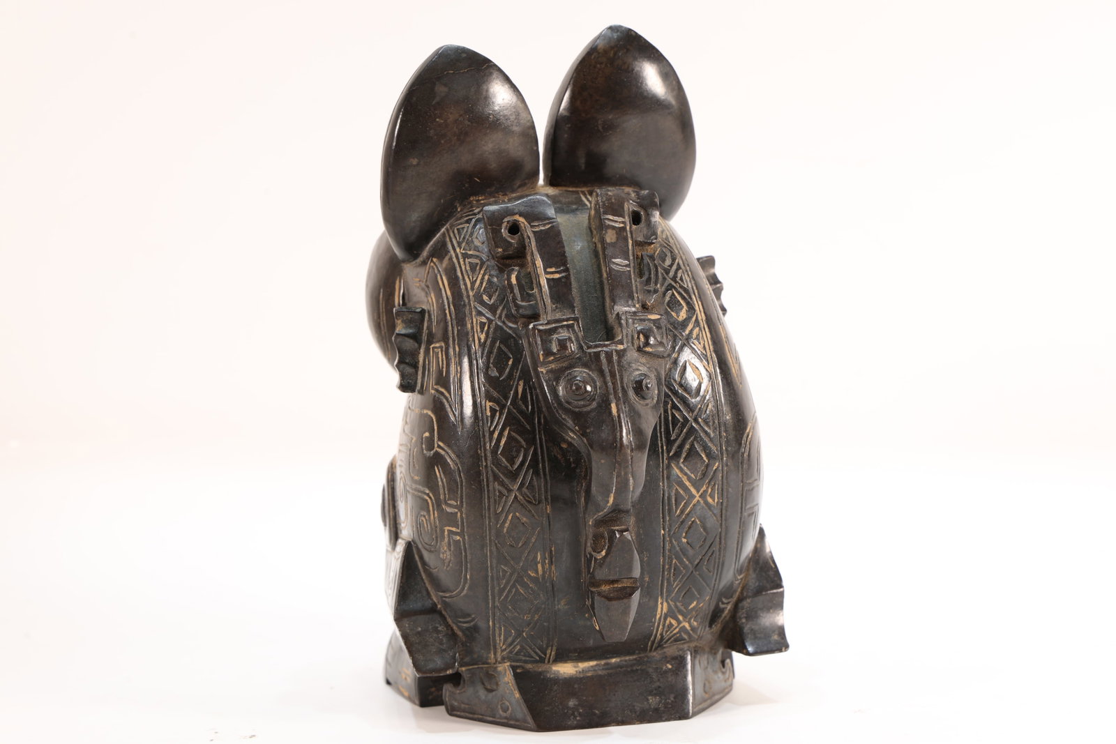 Jade Carved Beast Face Pattern Bird Shape Figure - 4