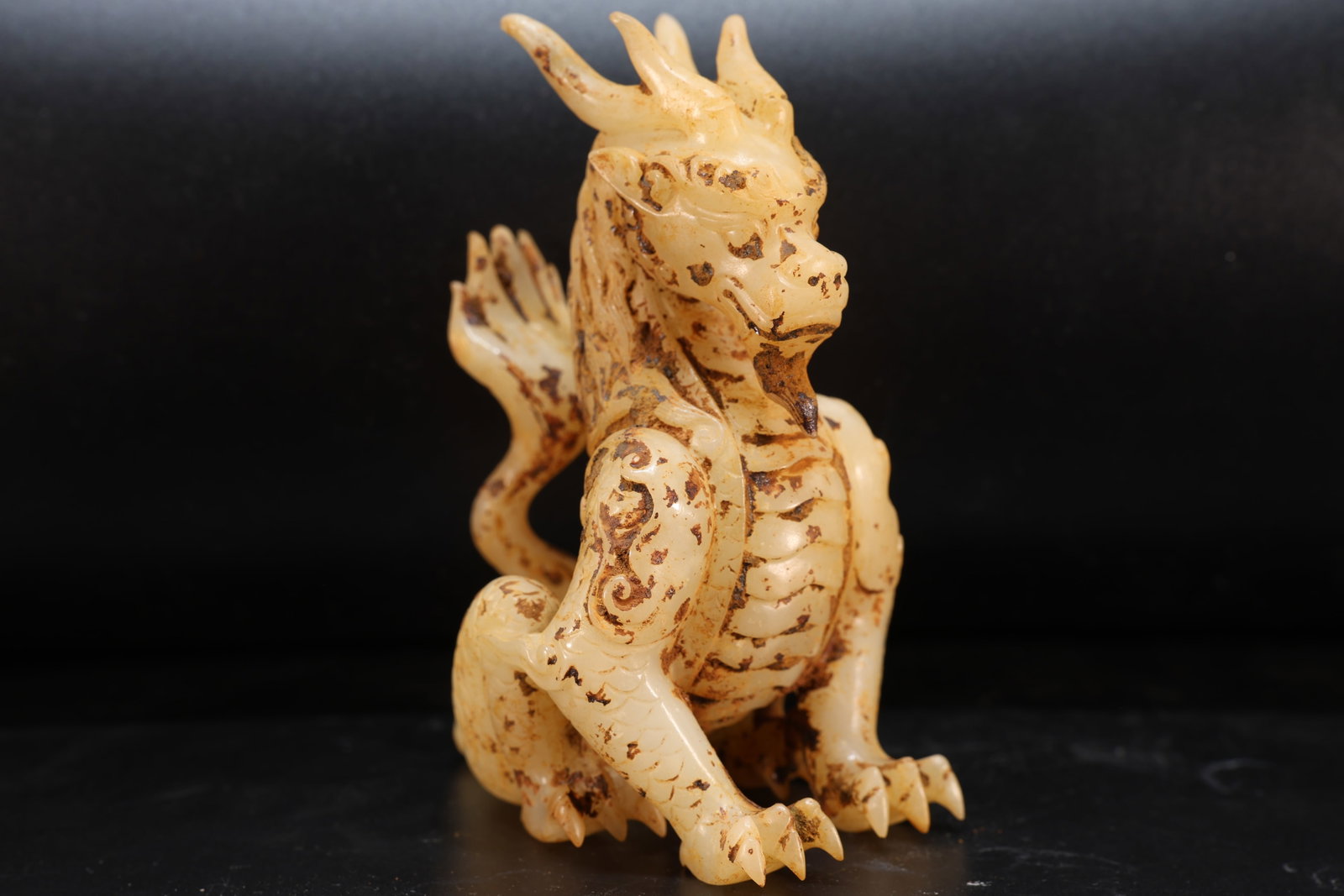 A Jade Carved Dragon Shape Ornament: A Jade Carved Dragon Shape Ornament (10 x 12 x 7.5cm)