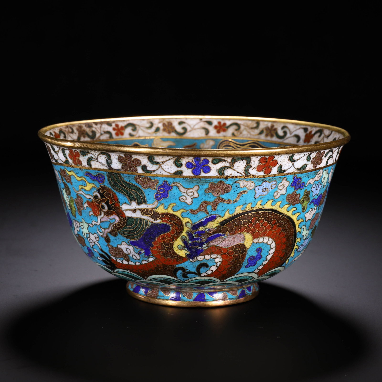 Chinese Gilt Copper Cloisonné Dragon Bowl: Chinese Gilt Copper Cloisonné Dragon Bowl (14.5 x 14.5 x 7.5cm,Weight 470g)