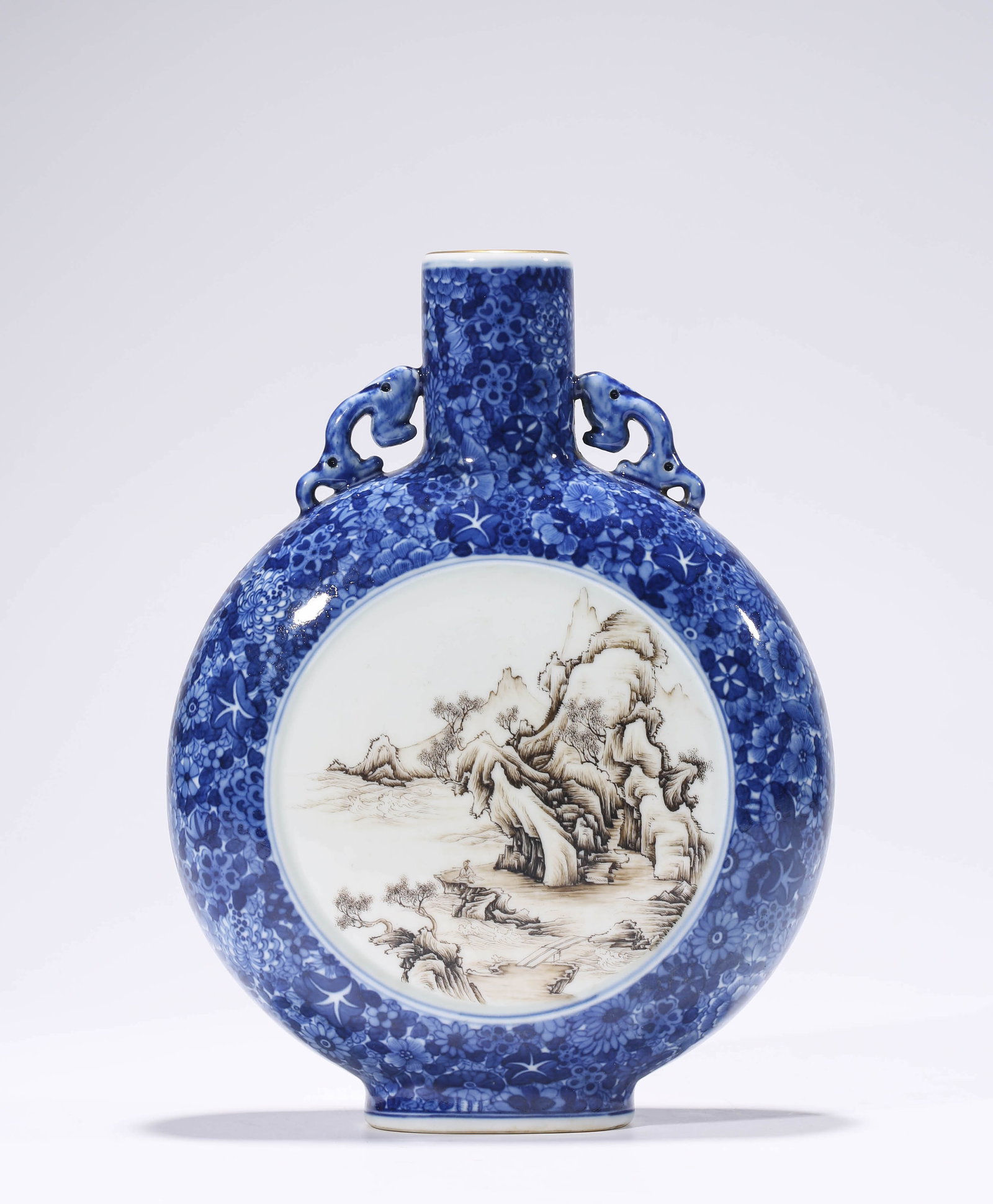 A Black-Decorated and Blue and White 'Hundred Flowers' Moonflask: Dimensions: Length: 19.5 cm x Width: 8.2 cm x Height: 25.5 cm. All measurements are approximate.
