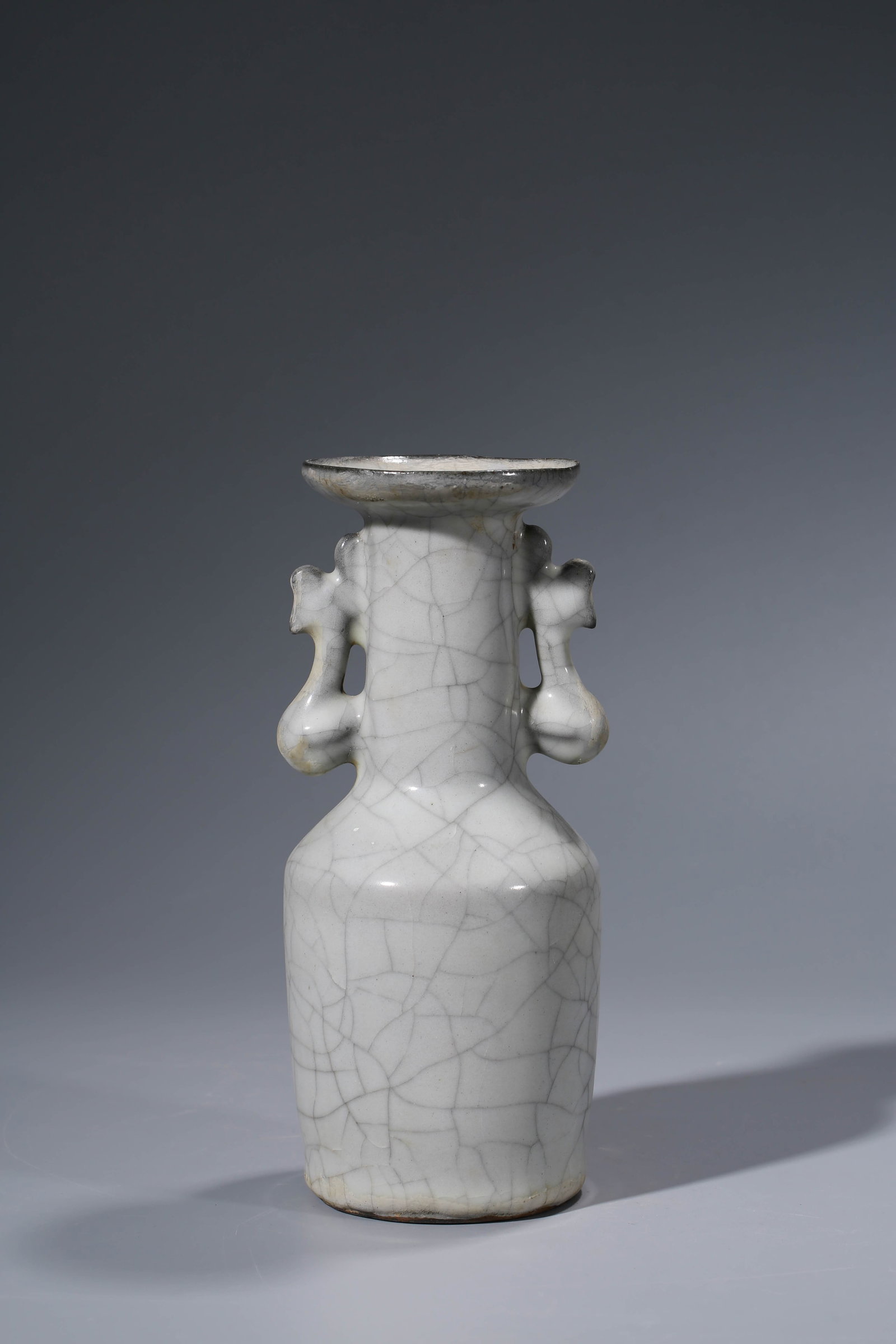 A Ge-Type 'Double-Handled' Vase: Dimensions: Length: 12.1 cm x Width: 11.5 cm x Height: 27 cm. All measurements are approximate.