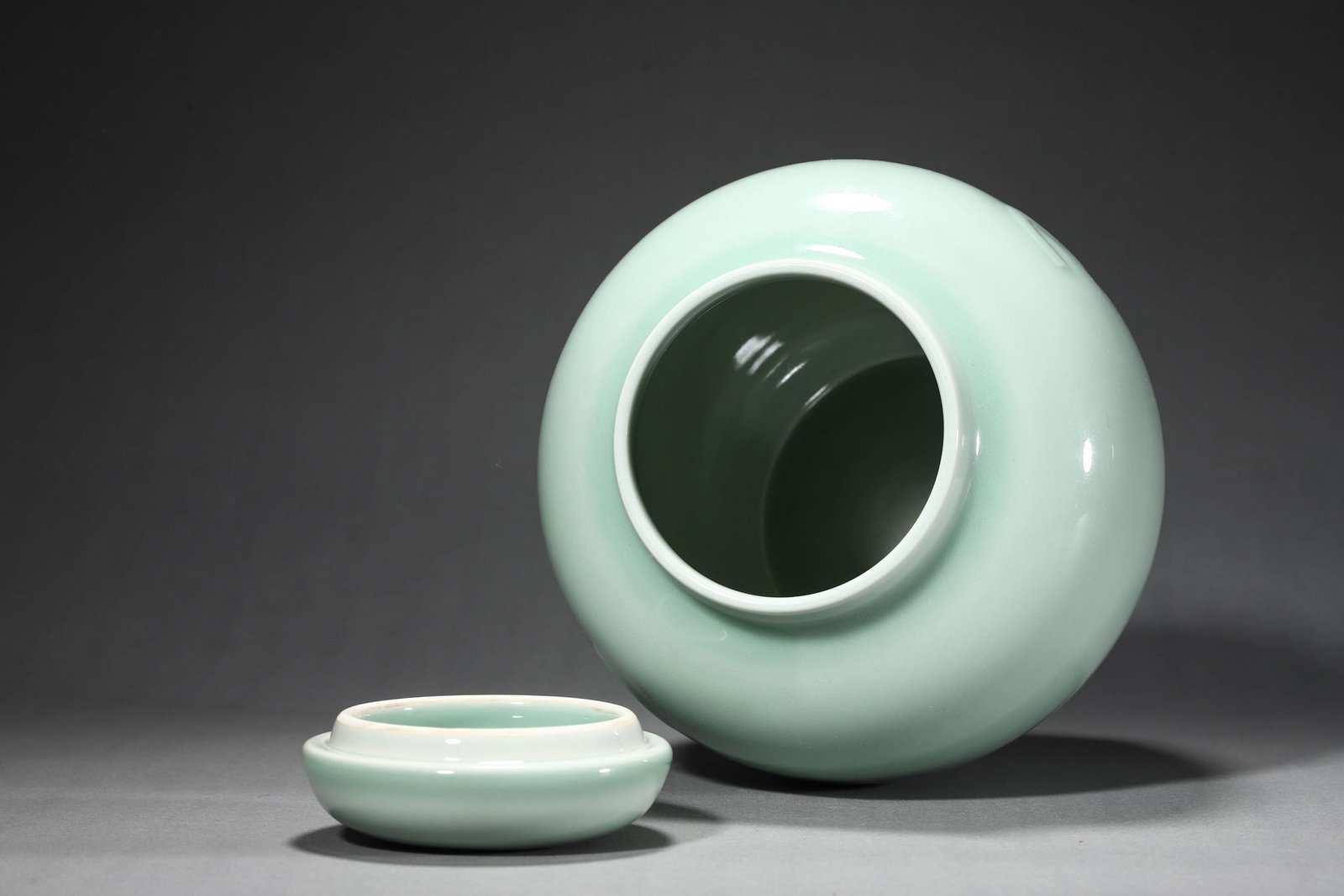 Celadon-Green Glaze Moon Jar - 5