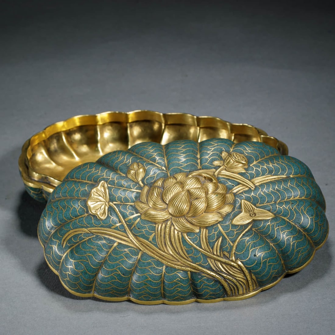 Cloisonne Enamel Melon-Shape Covered Box - 7