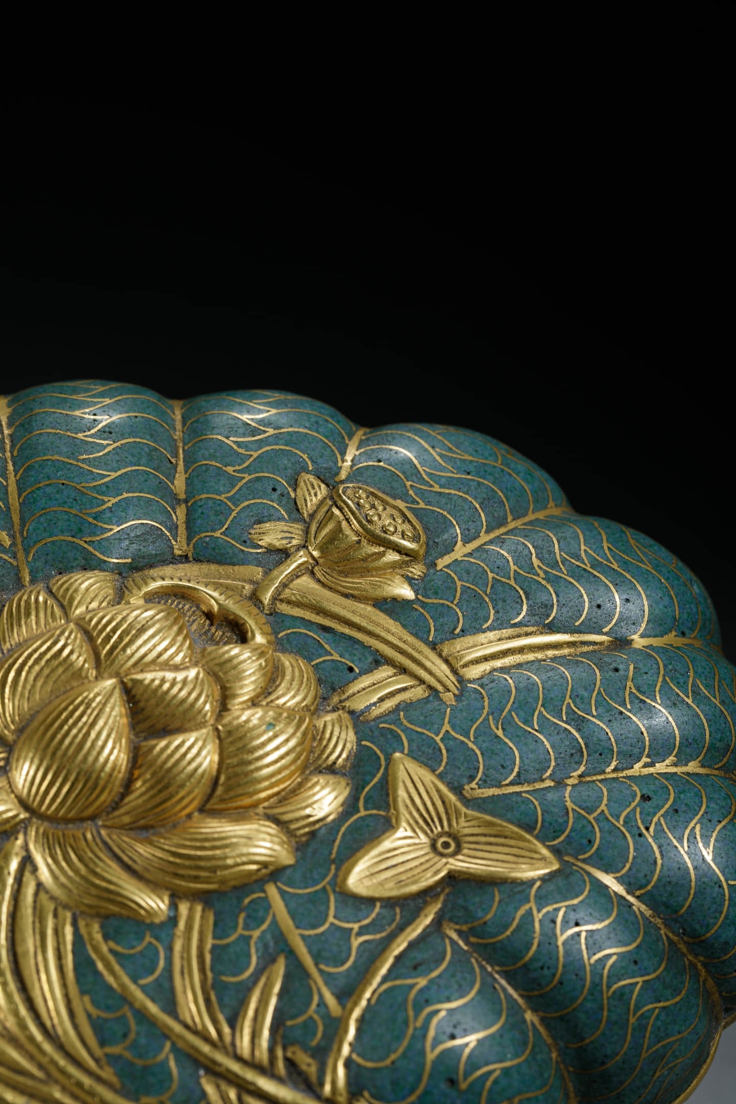 Cloisonne Enamel Melon-Shape Covered Box - 8