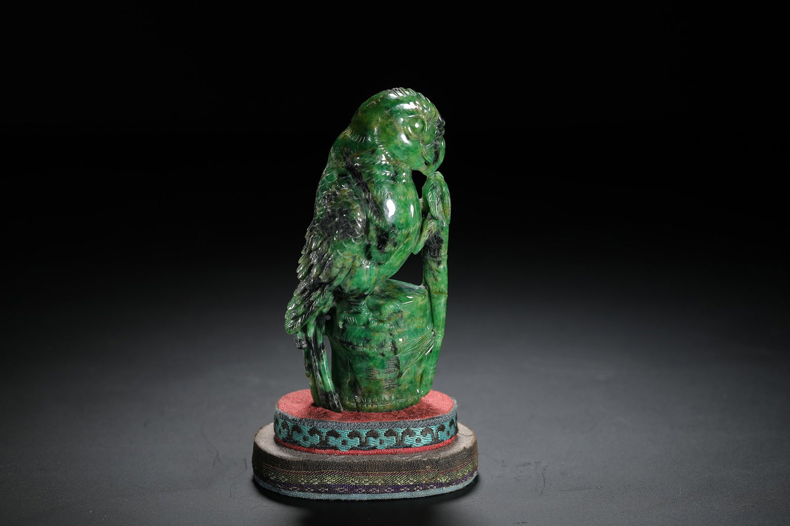 Celadon Jade Parrot Ornament - 2