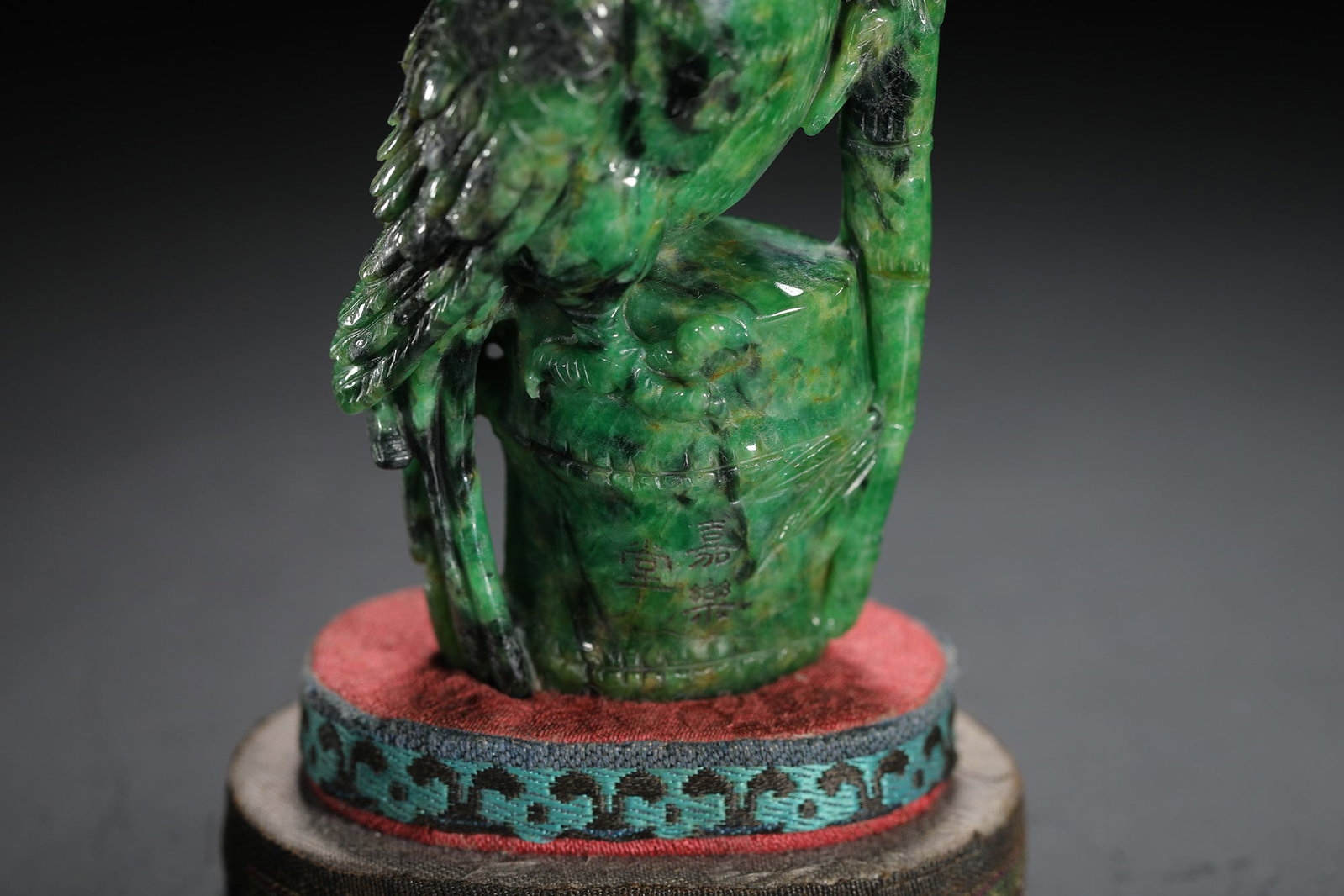 Celadon Jade Parrot Ornament - 4