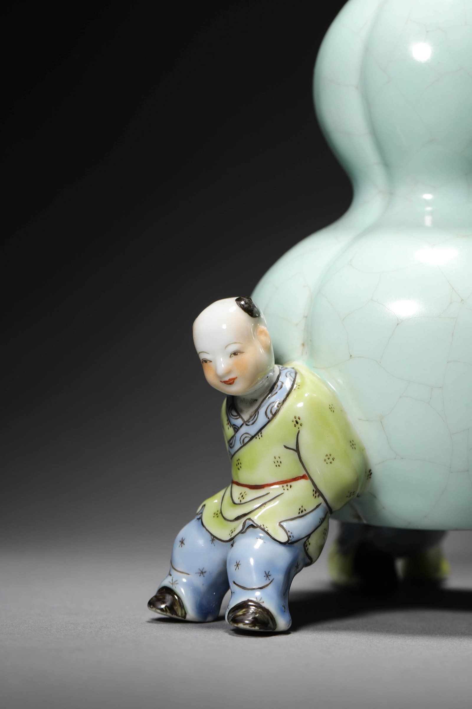Celadon Glaze Double-Gourd-Shape Vase - 3