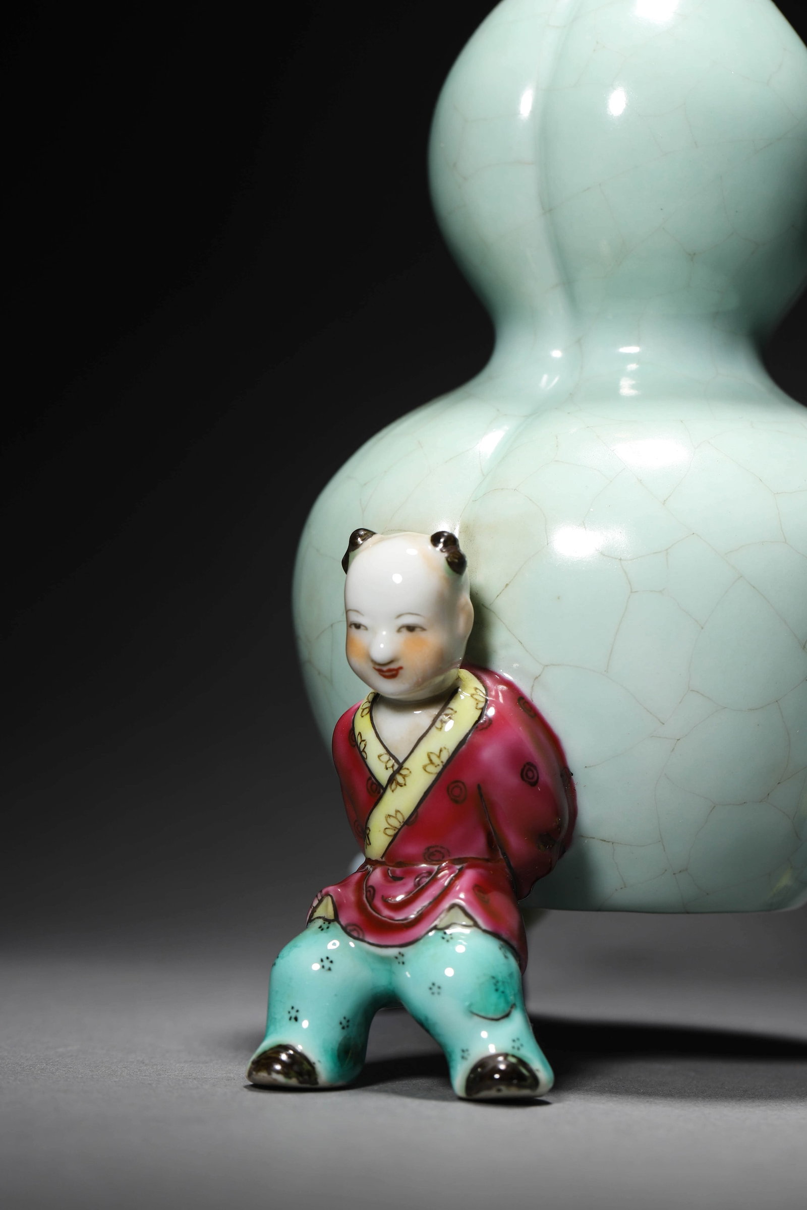 Celadon Glaze Double-Gourd-Shape Vase - 4