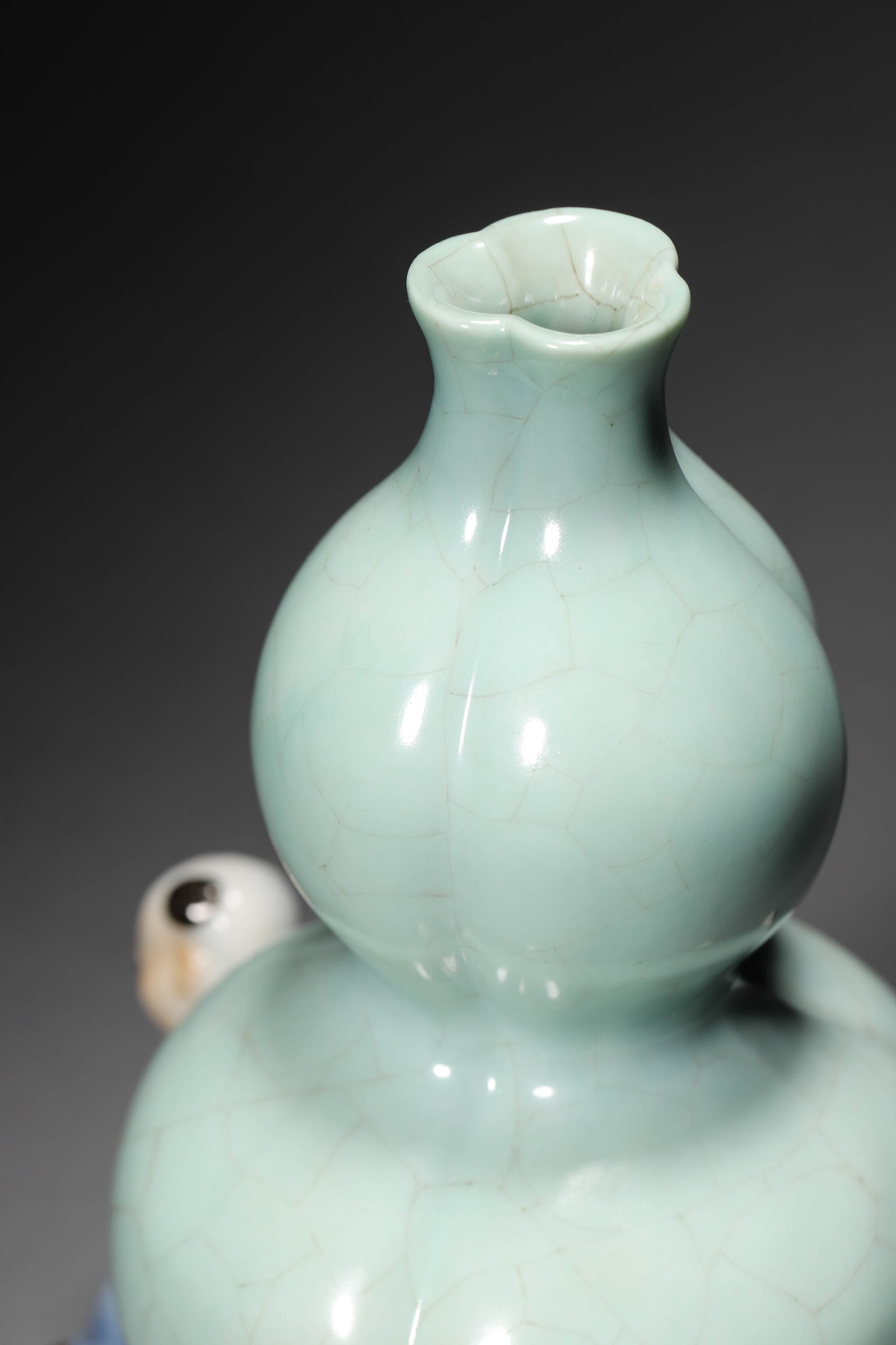 Celadon Glaze Double-Gourd-Shape Vase - 5
