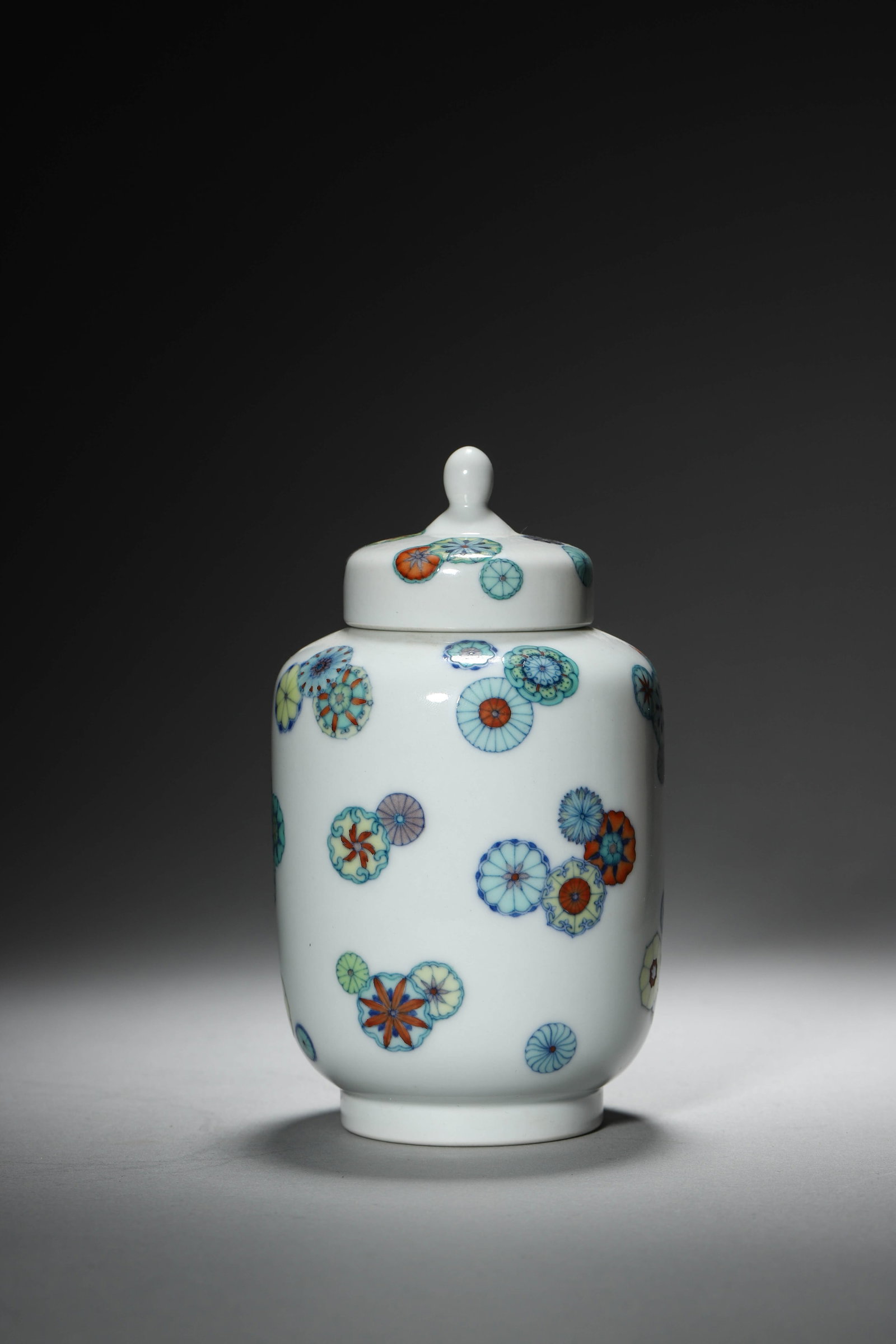 Doucai Glaze Flowers vase - 4