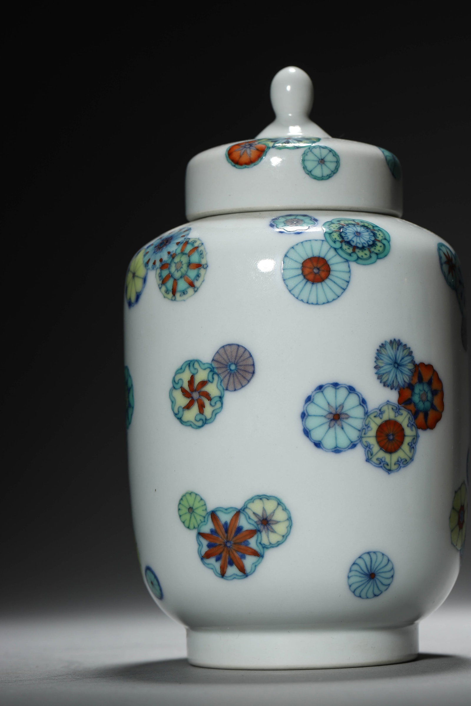 Doucai Glaze Flowers vase - 5