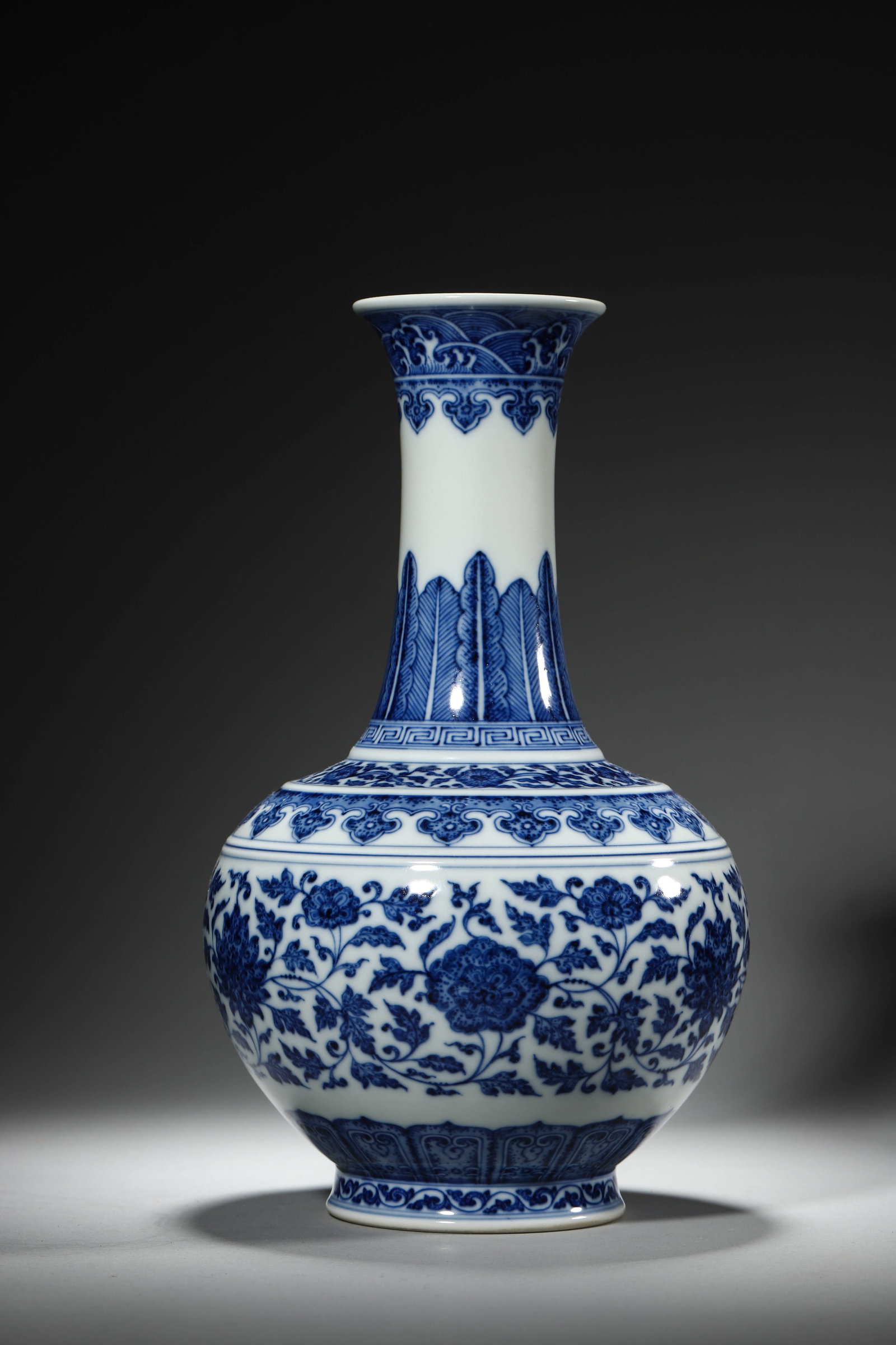 Blue and White Interlocking Lotus Vase - 2
