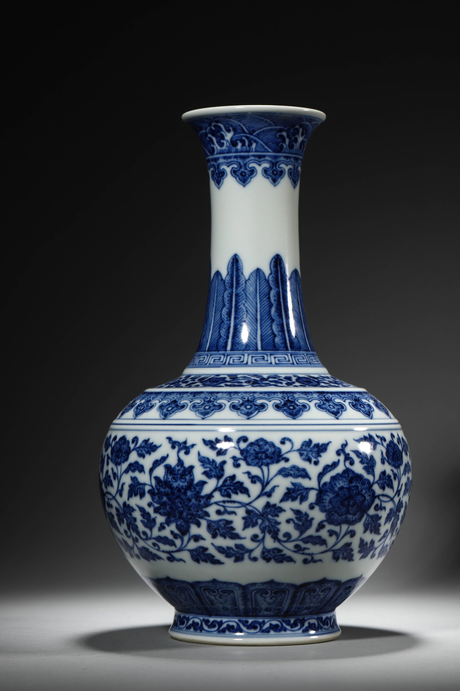Blue and White Interlocking Lotus Vase - 5