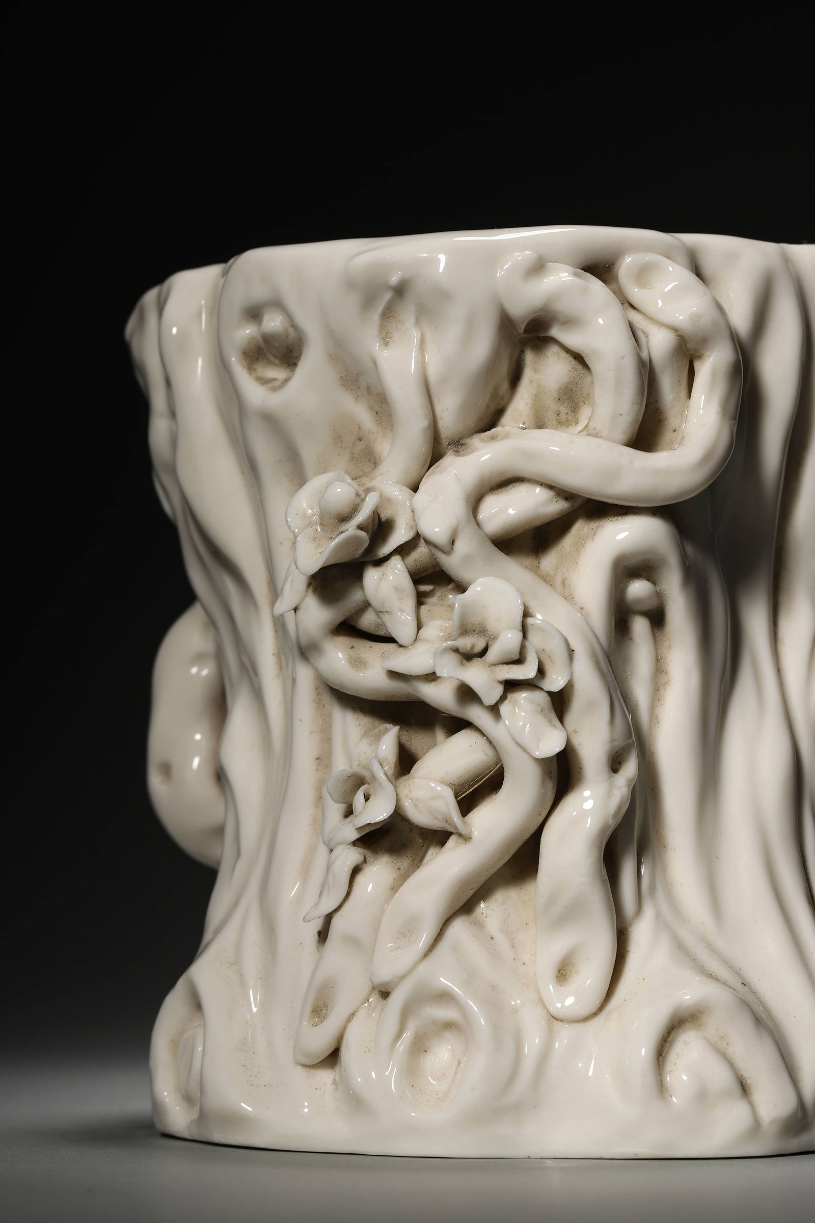 Debut Kiln Incised Flower Censer( Small Chips) - 4