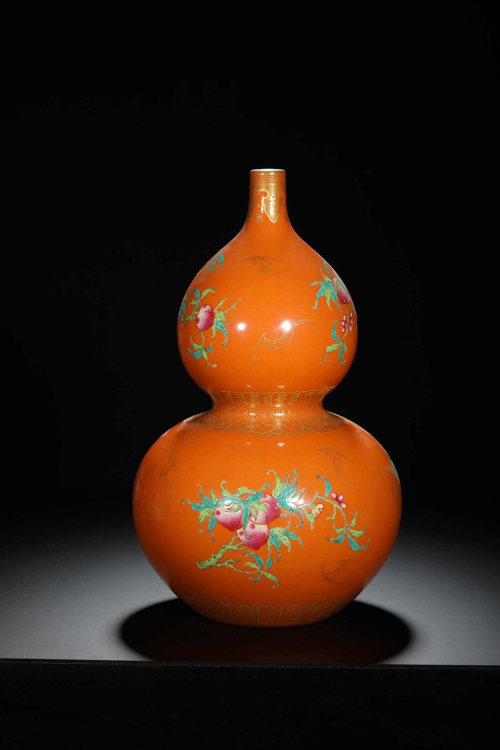 Coral-Ground Double-Gourd Vase - 5