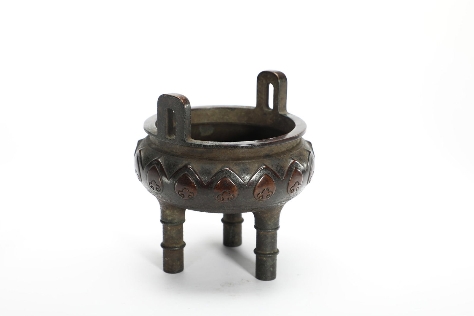 Bronze ‘Ruyi’ Tripod Censer - 4